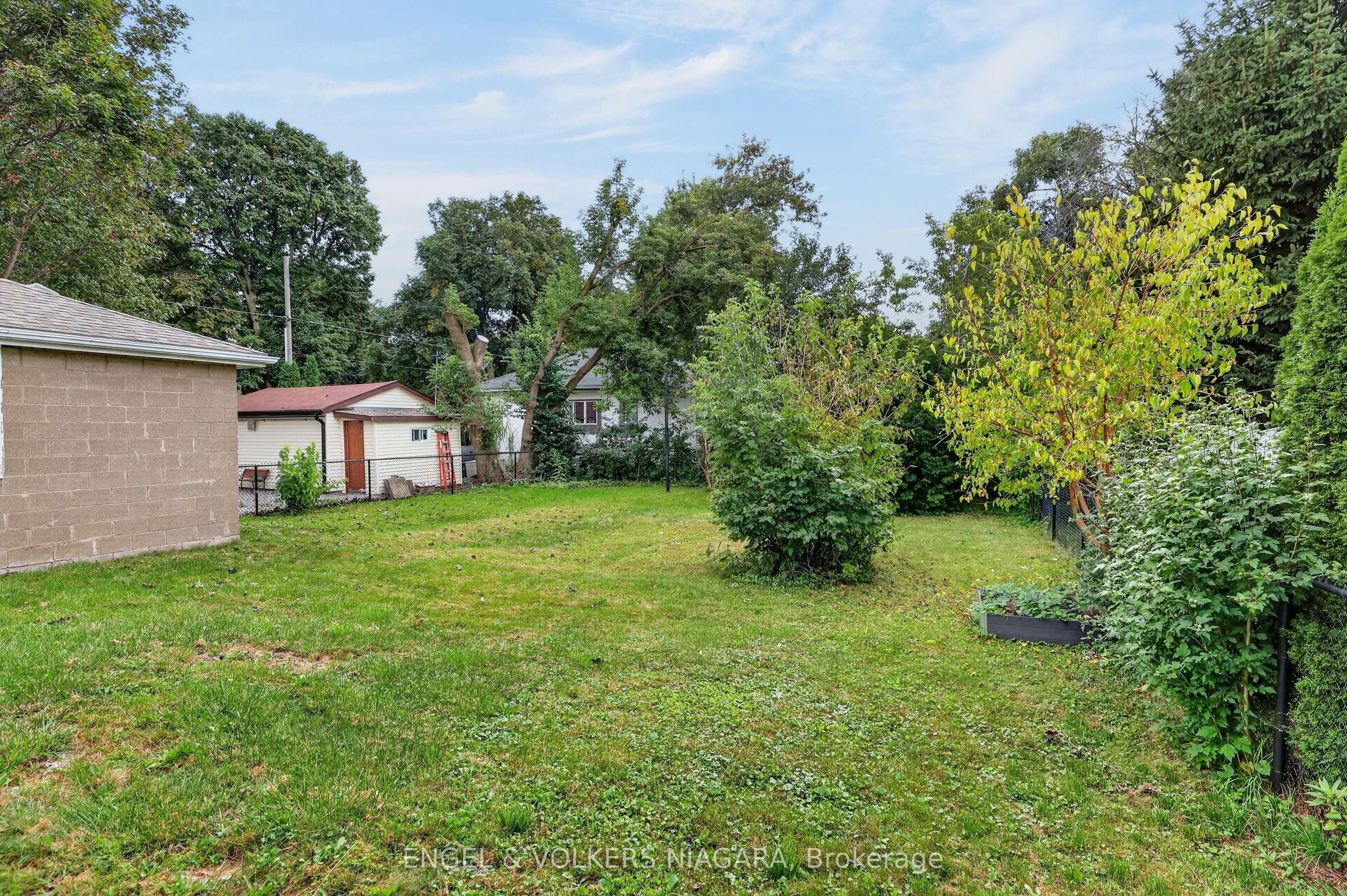 6534 Riall Street Property Photo 5