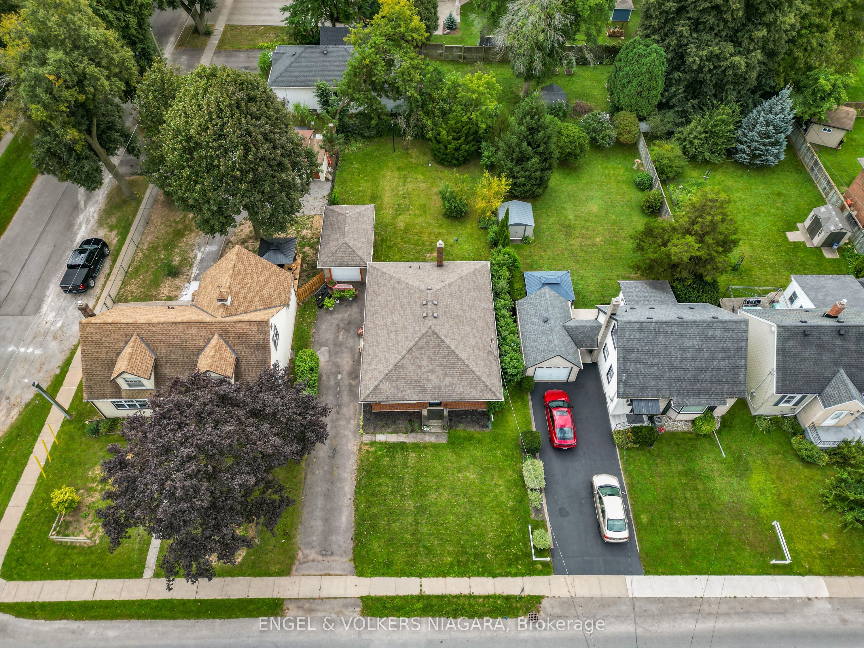 6534 Riall Street Property Photo 7