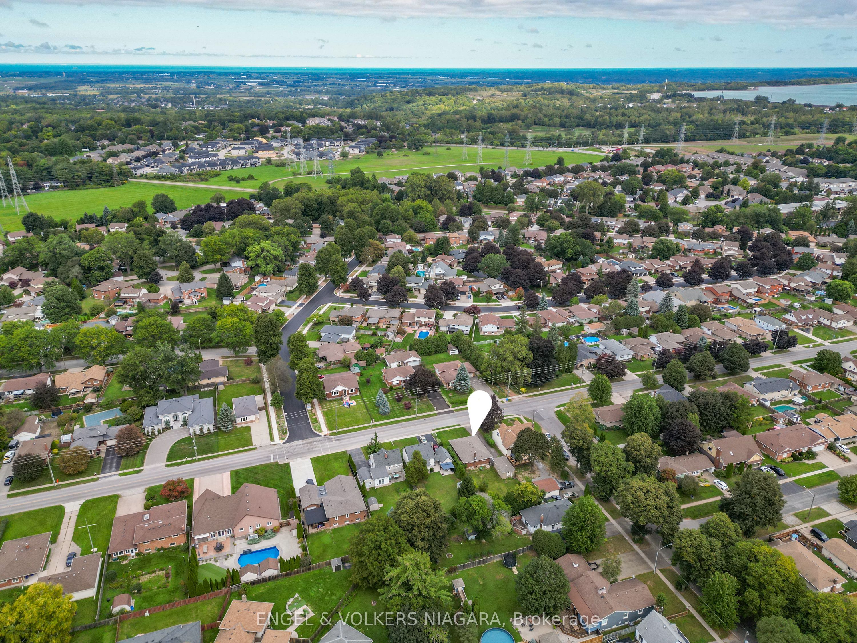 6534 Riall Street Property Photo 11