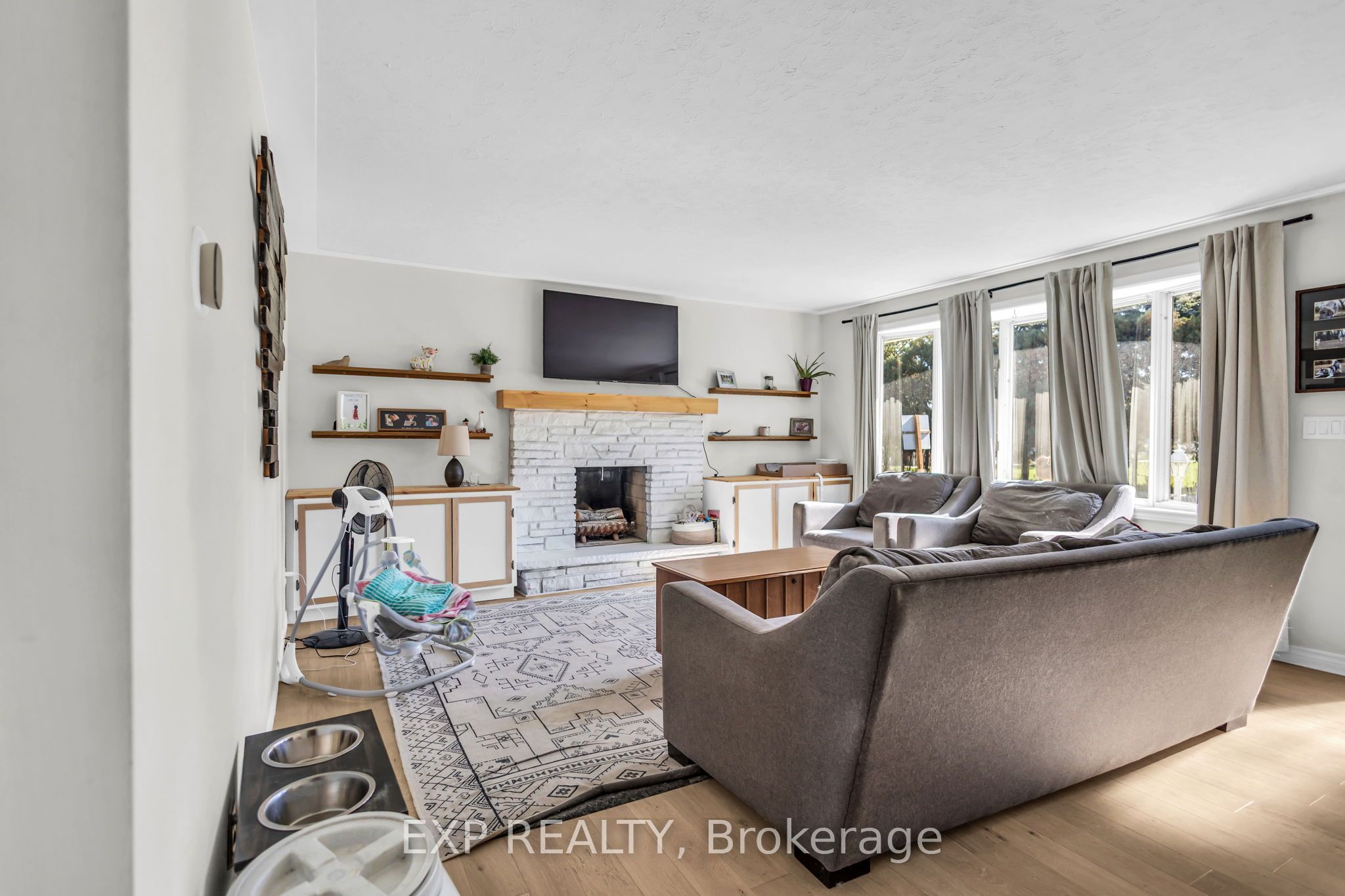 623 King Street W Property Photo 9