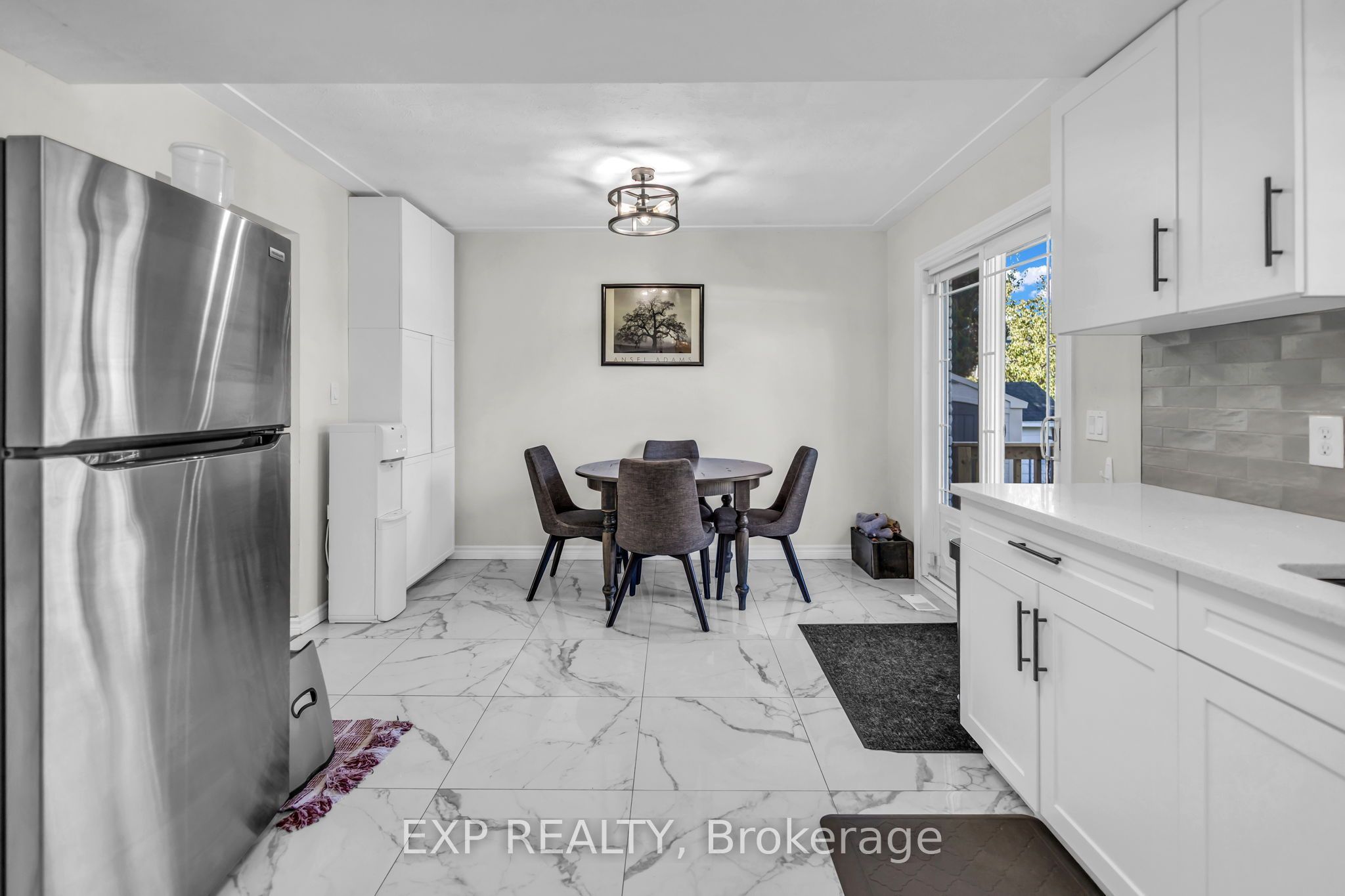 623 King Street W Property Photo 15