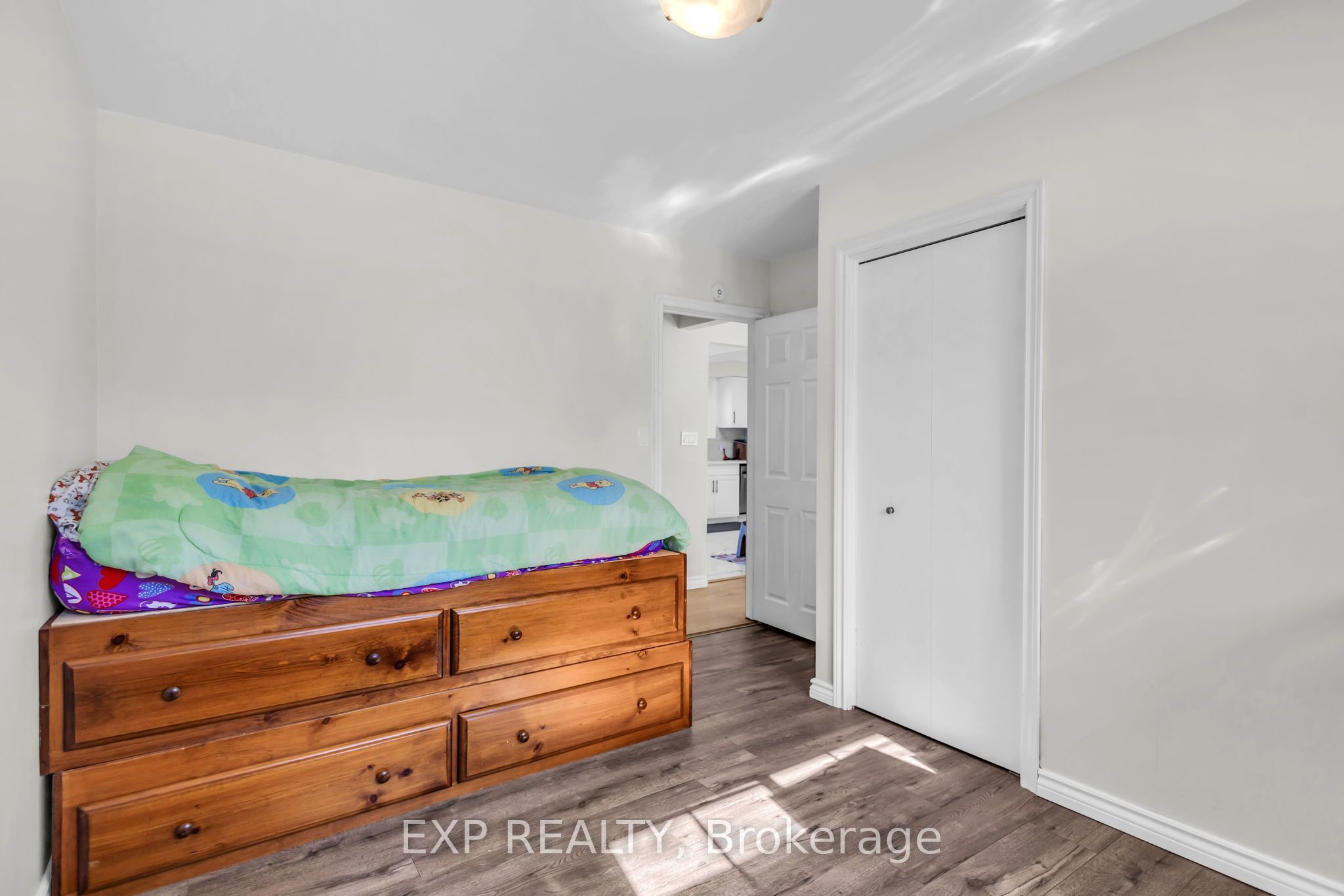 623 King Street W Property Photo 23