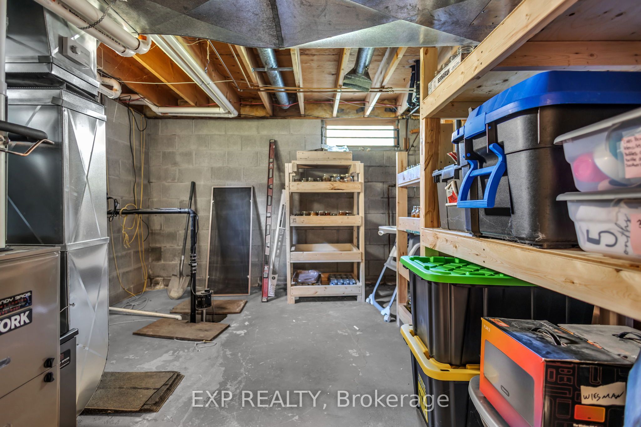 623 King Street W Property Photo 37