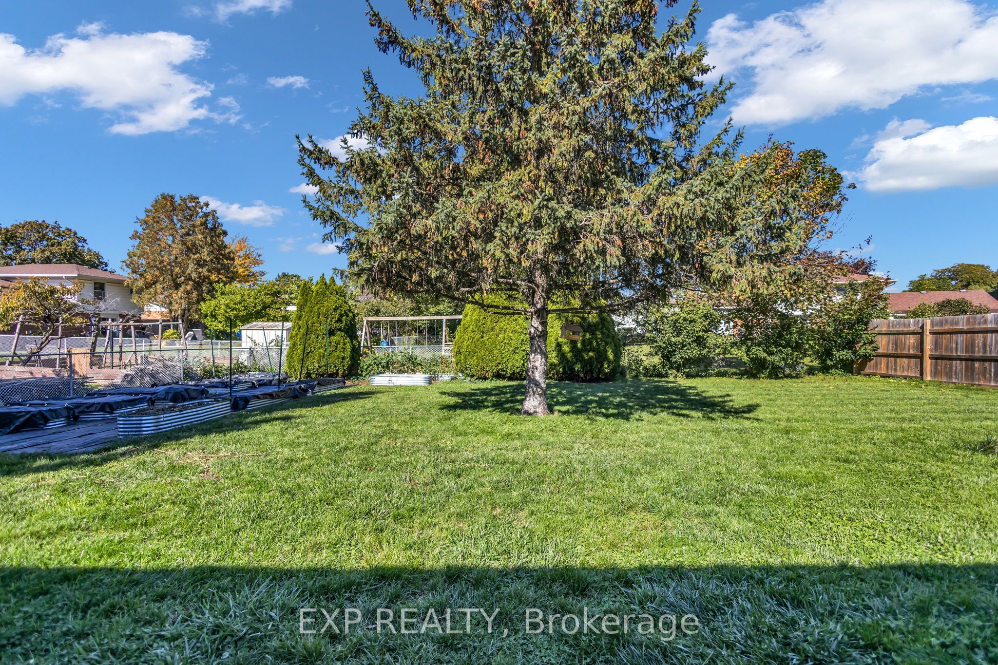 623 King Street W Property Photo 39