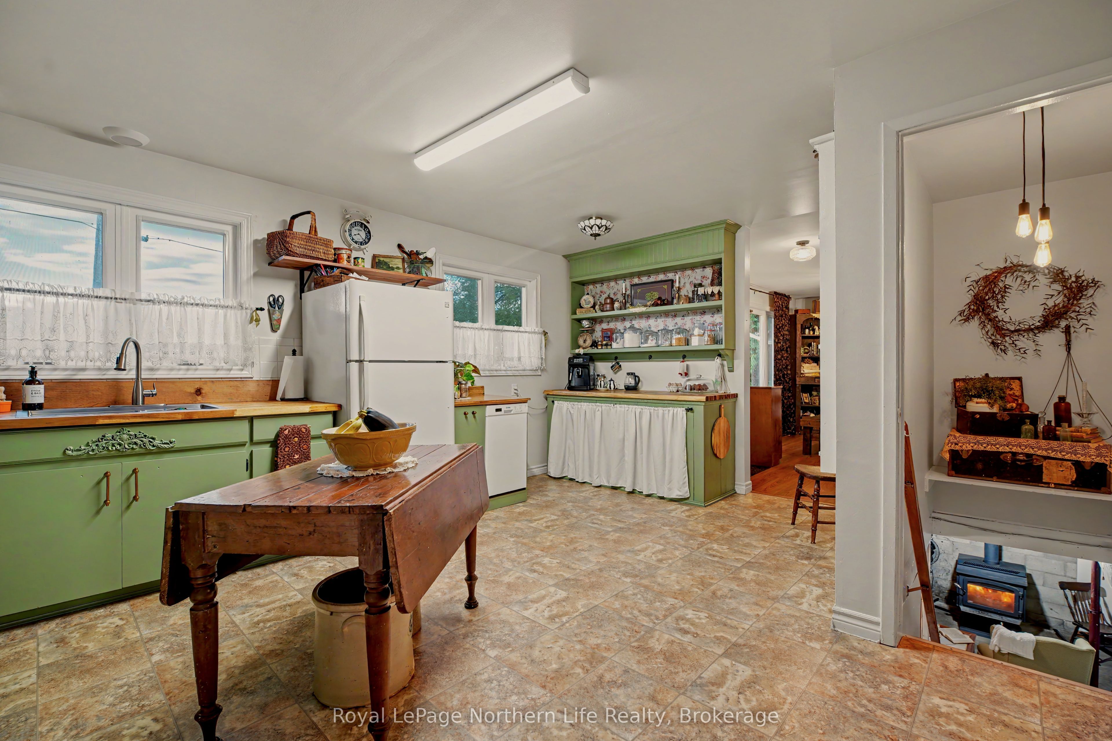 57 Homestead Road Property Photo 7