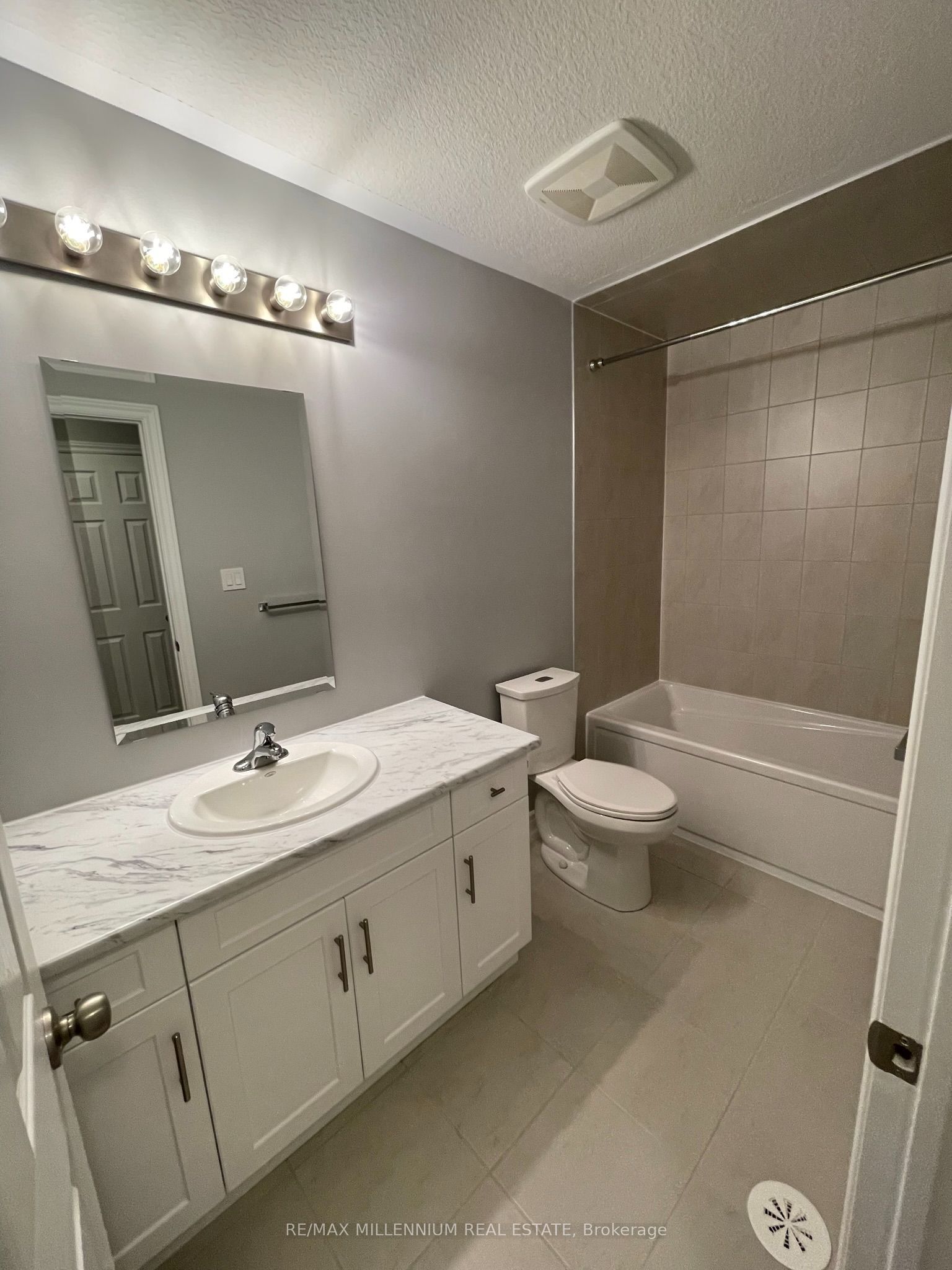 116 Wheat Lane N 53 Property Photo 5