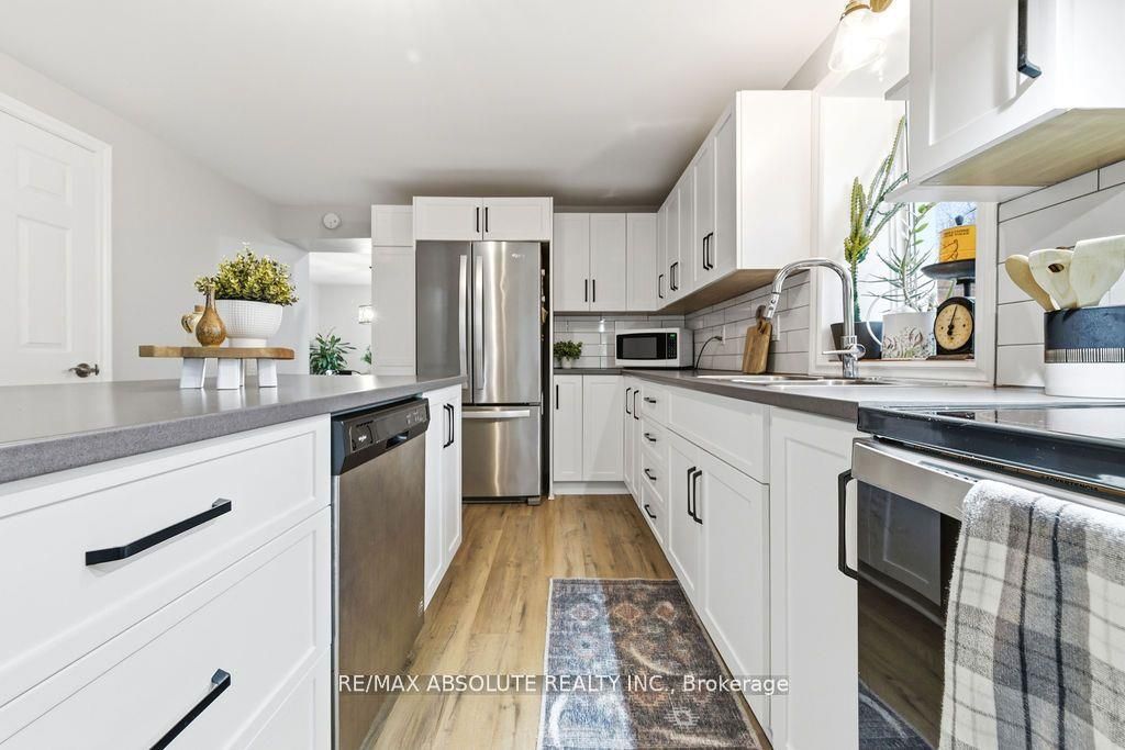 132 Edward Street S Property Photo 10