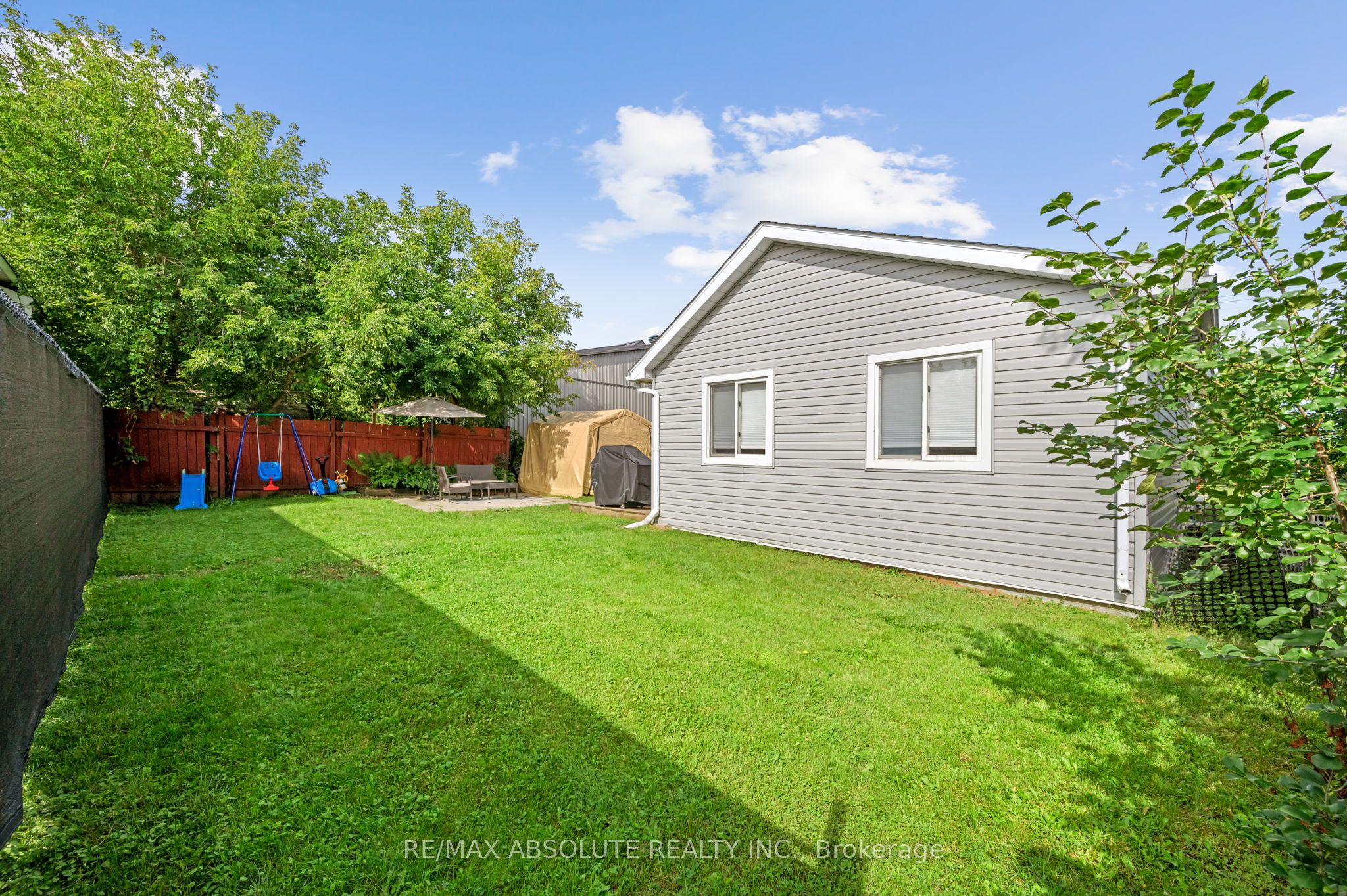 132 Edward Street S Property Photo 19