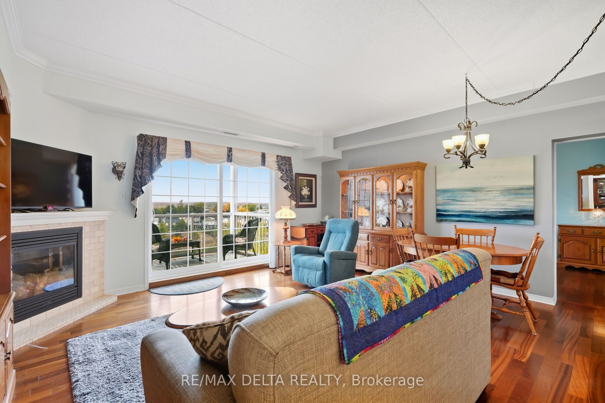 2360 Albert Street 303 Property Photo 15