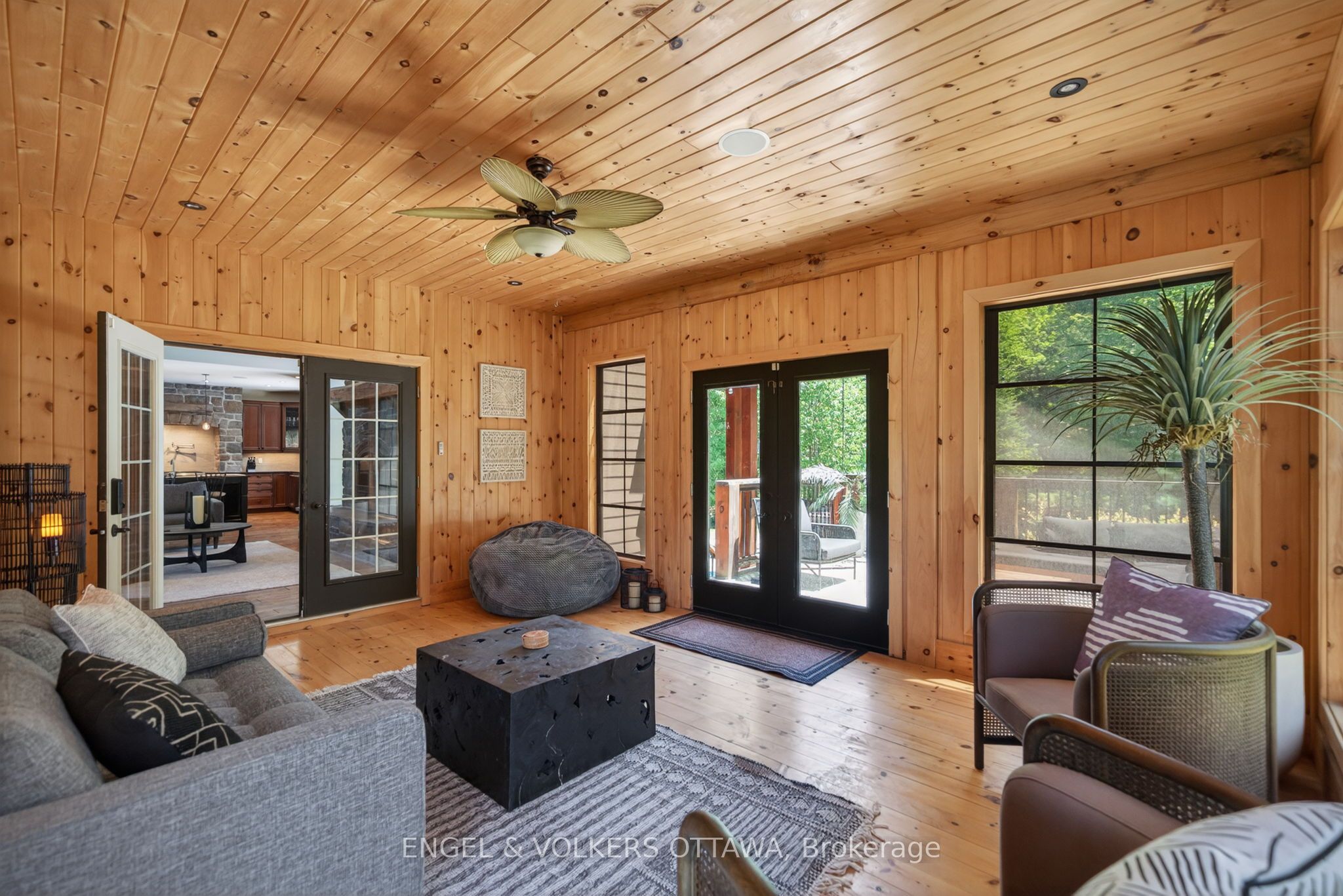 328 Silent Wood Grove Property Photo 17