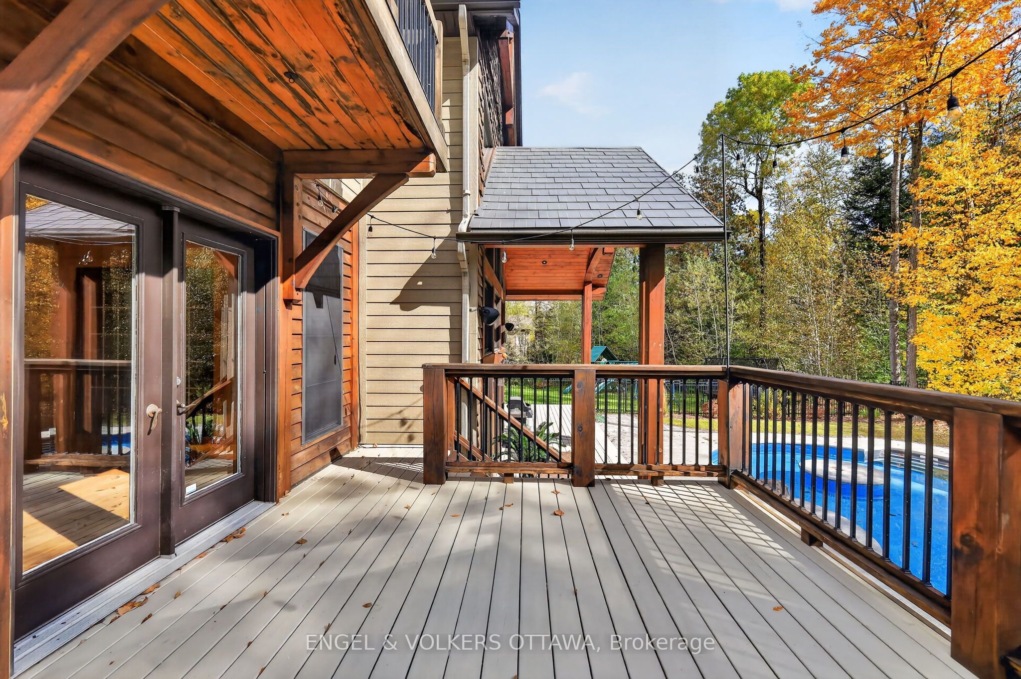 328 Silent Wood Grove Property Photo 44