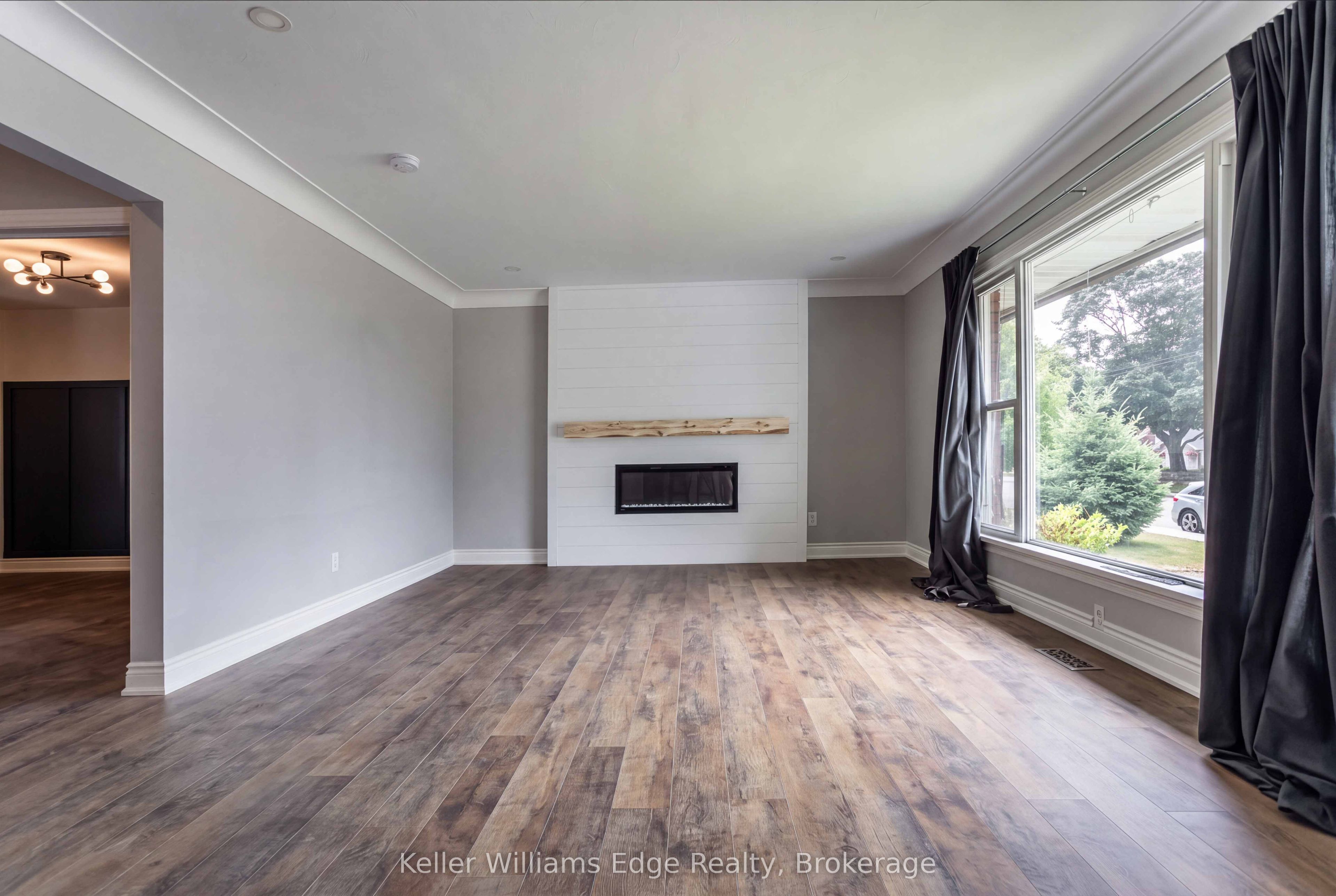 17 West 21st Street Upper Property Photo 6