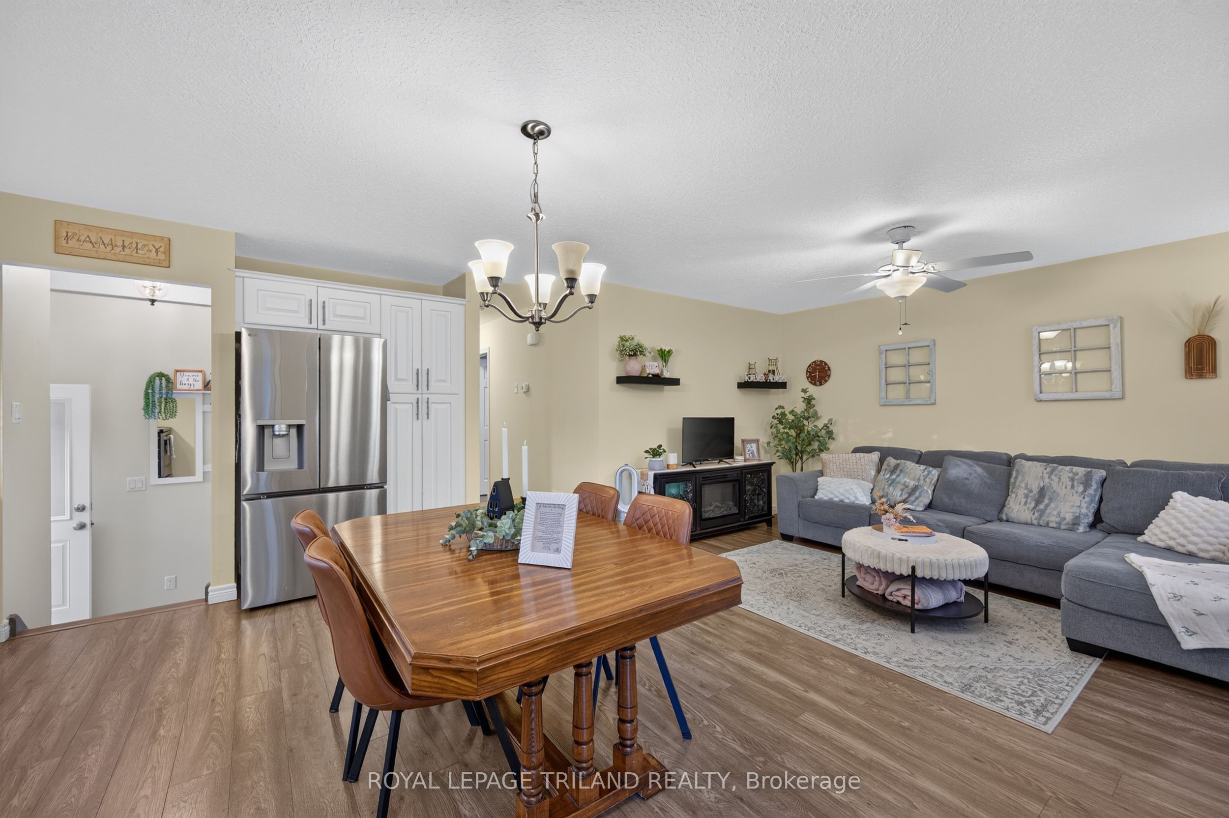 53 Stroud Crescent Property Photo 20