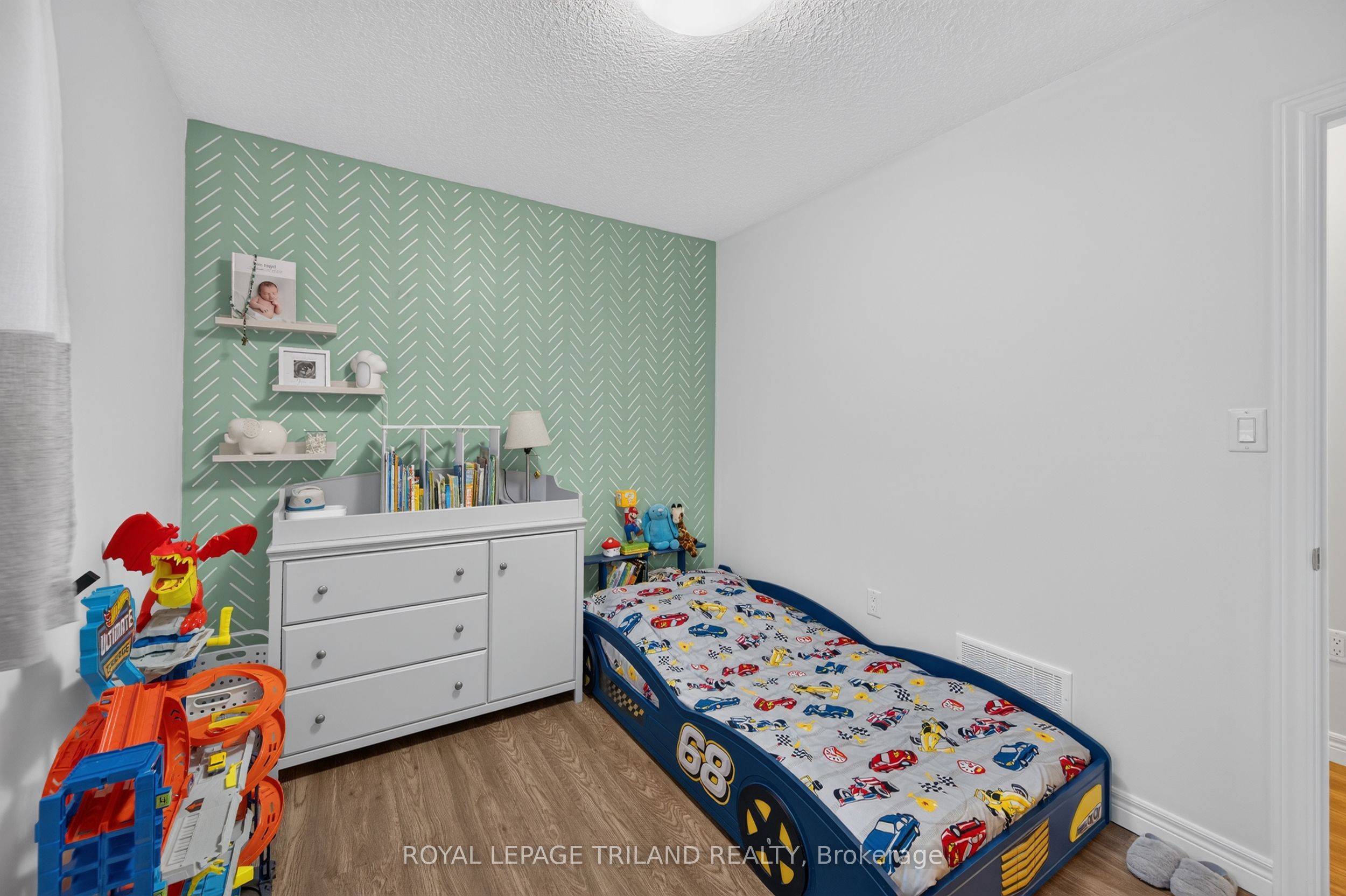 53 Stroud Crescent Property Photo 26