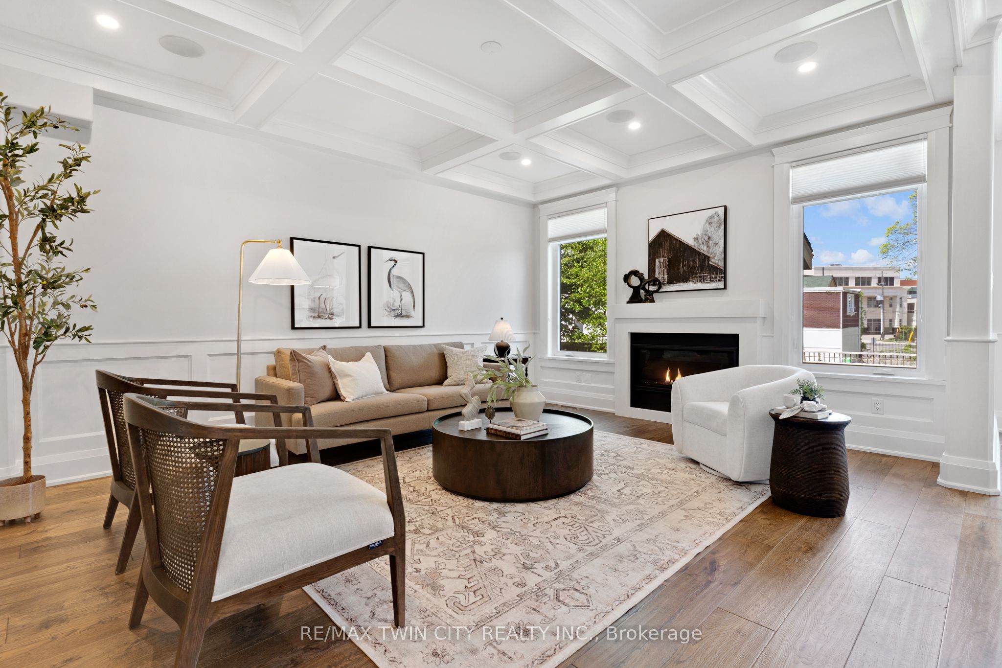 12 George Street Property Photo 9