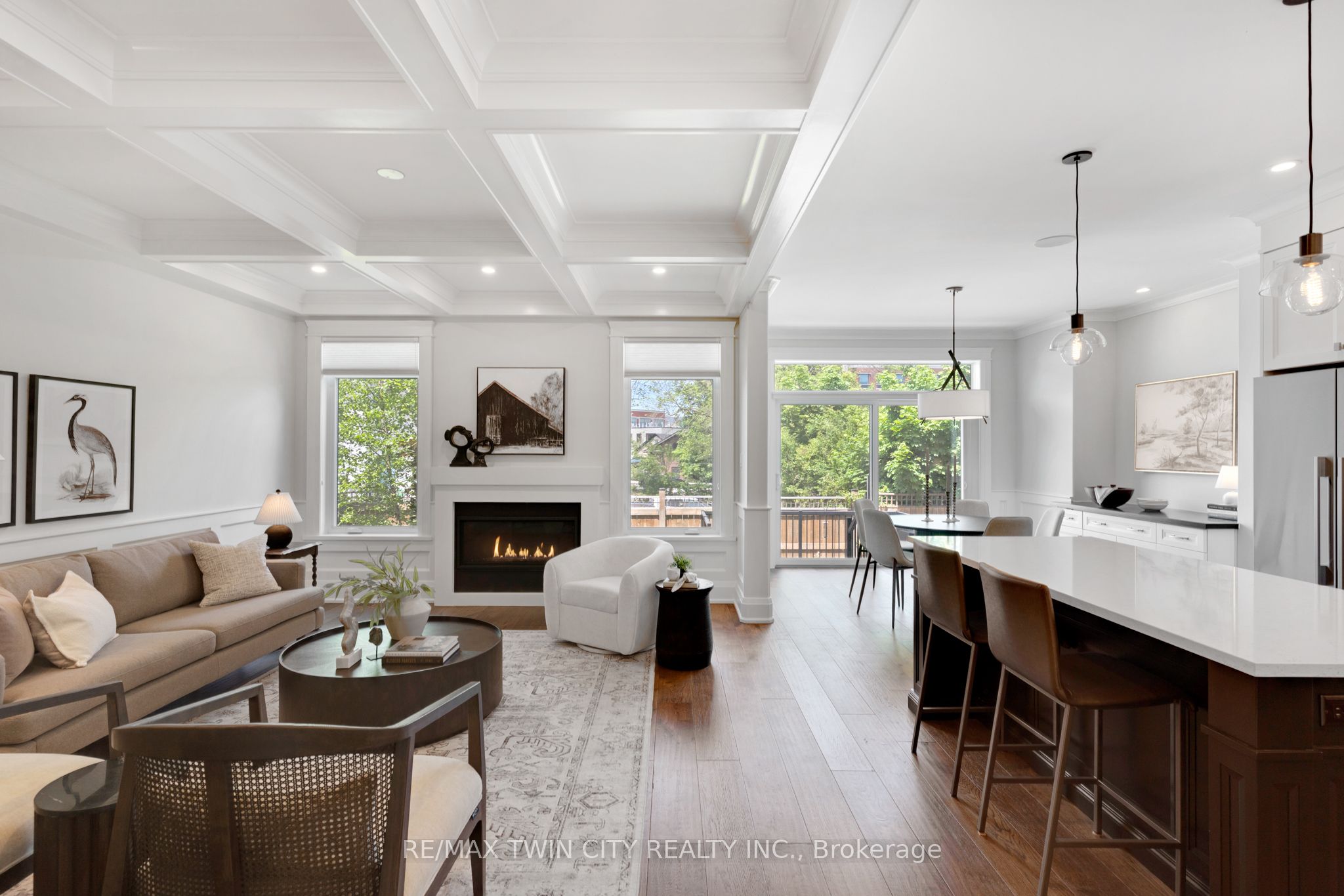 12 George Street Property Photo 10