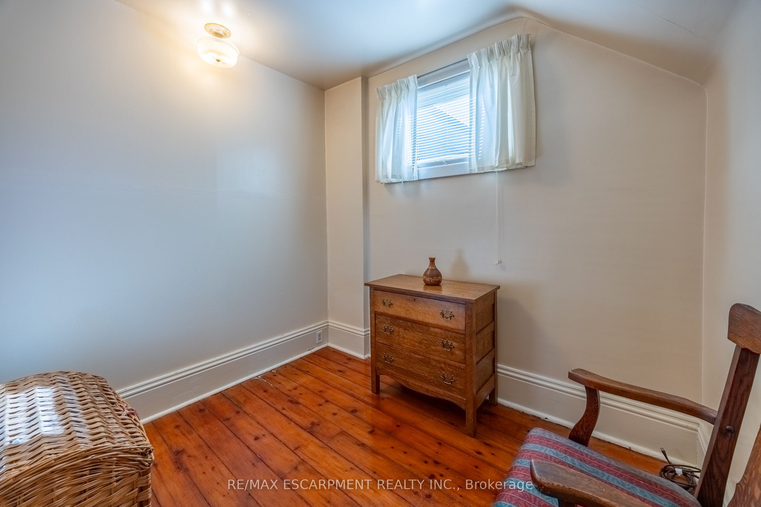 33 Palmerston Avenue Property Photo 28