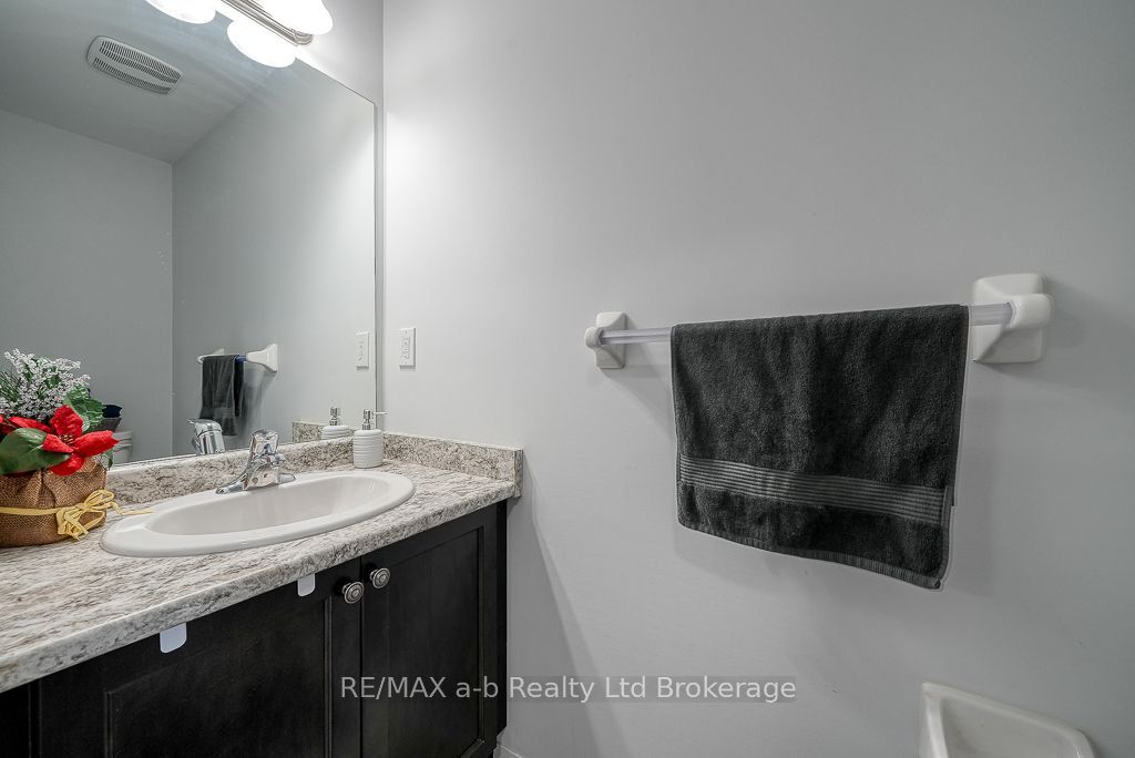 1137 Edinburgh Drive Property Photo 5