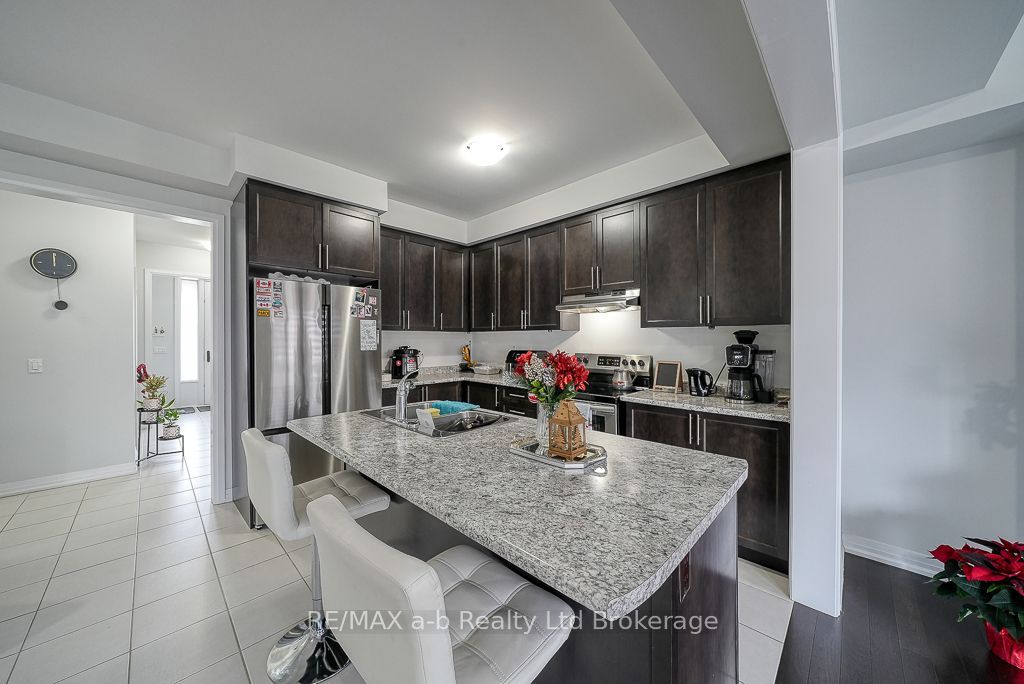 1137 Edinburgh Drive Property Photo 13