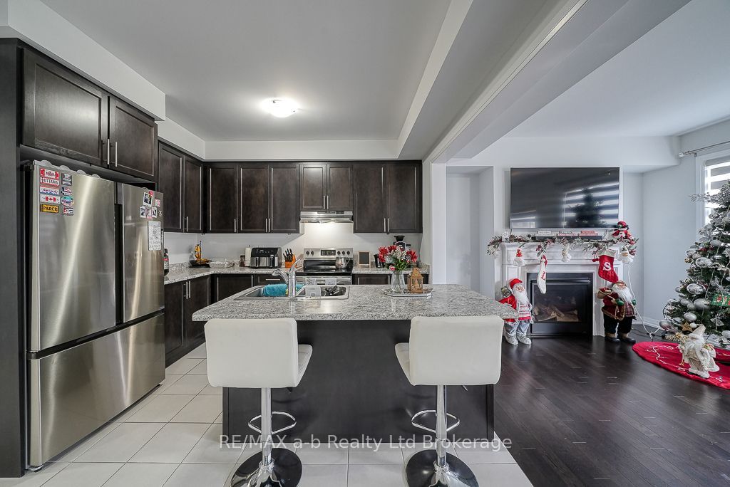 1137 Edinburgh Drive Property Photo 14