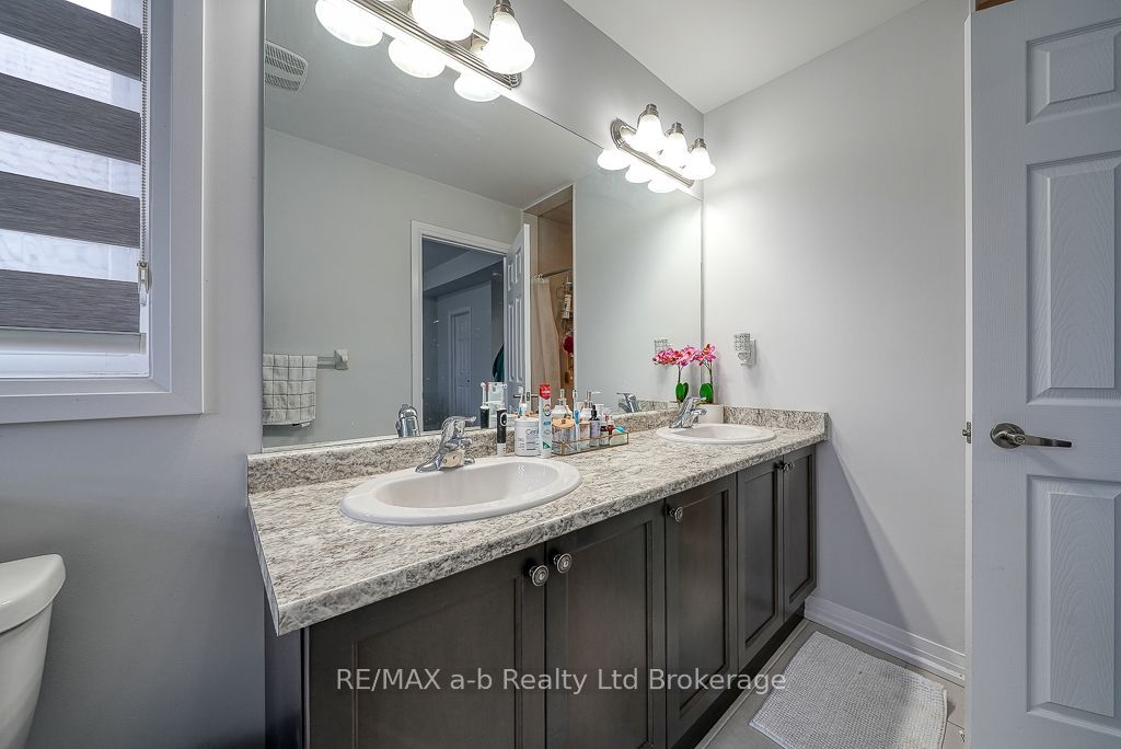 1137 Edinburgh Drive Property Photo 30