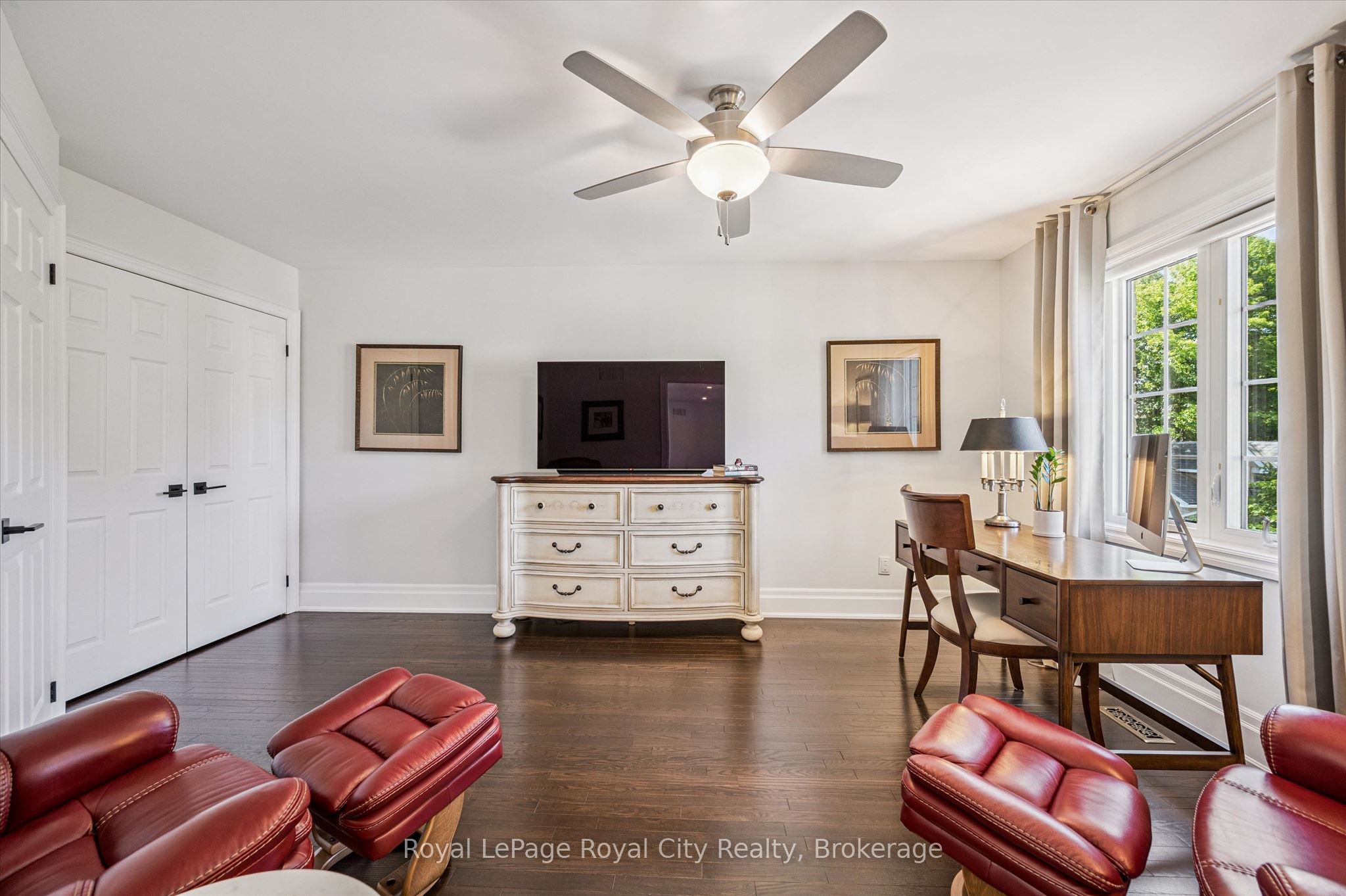25 Manor Park Crescent 11 Property Photo 19