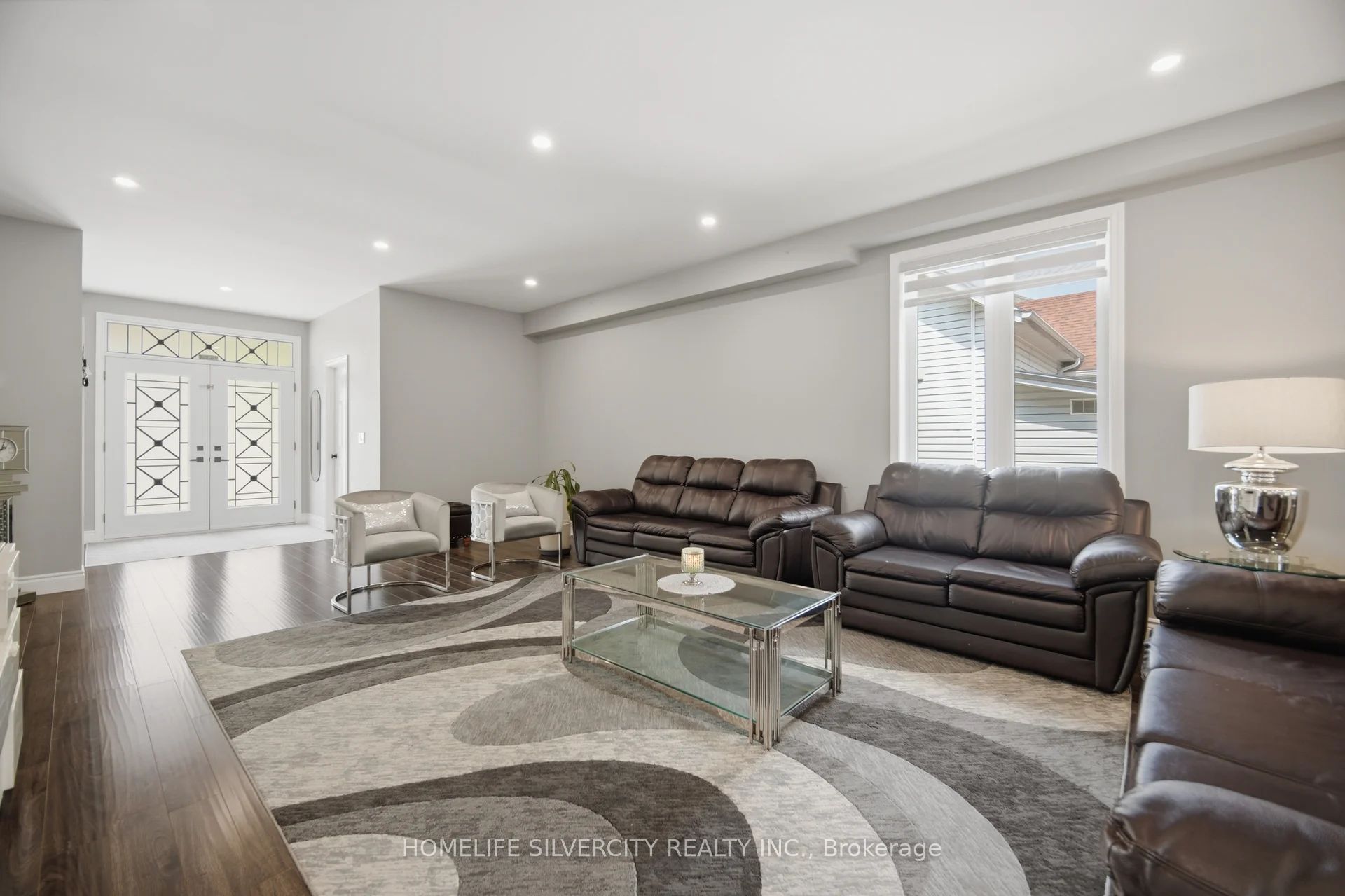 165 St Andrews Street W Property Photo 7