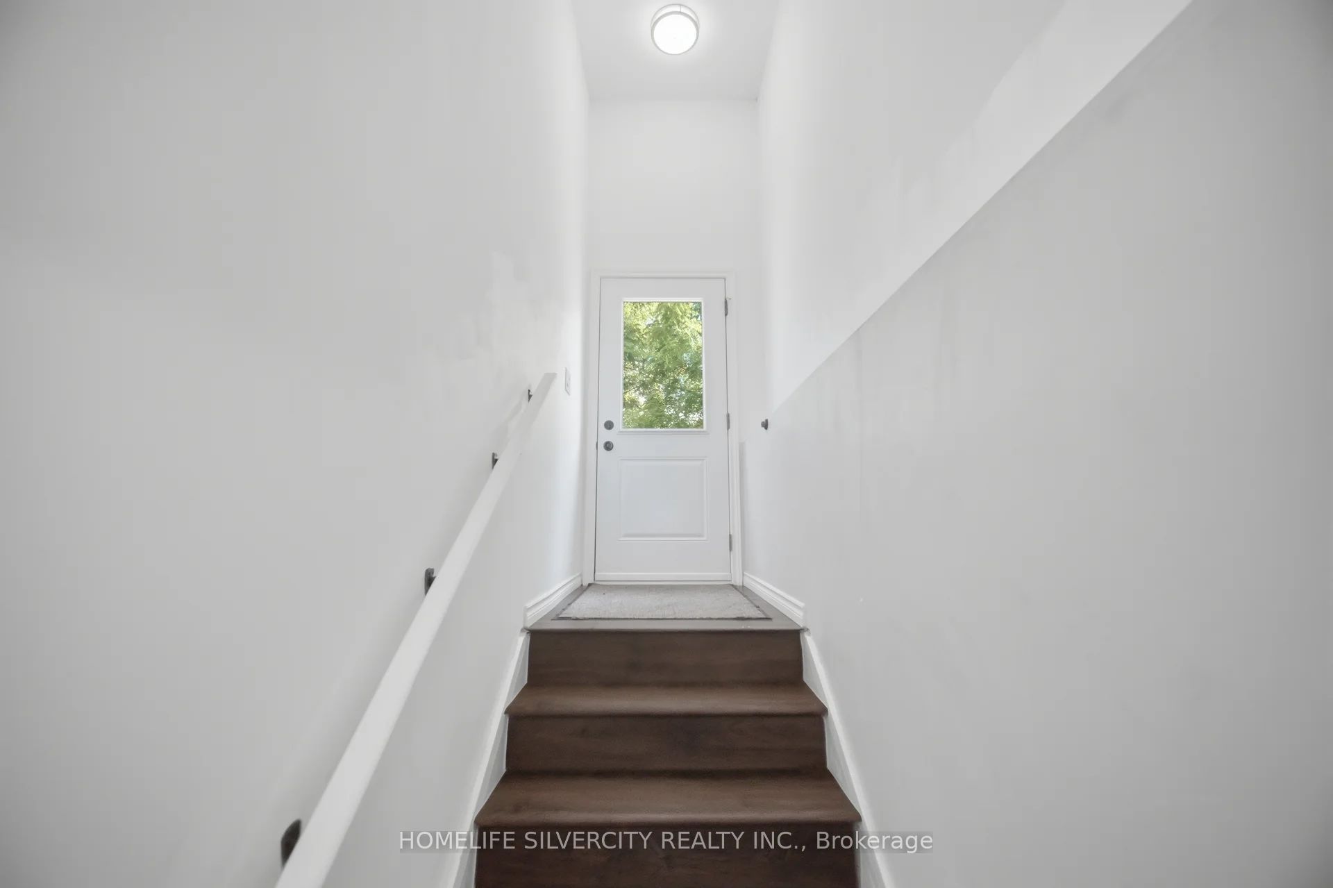 165 St Andrews Street W Property Photo 24