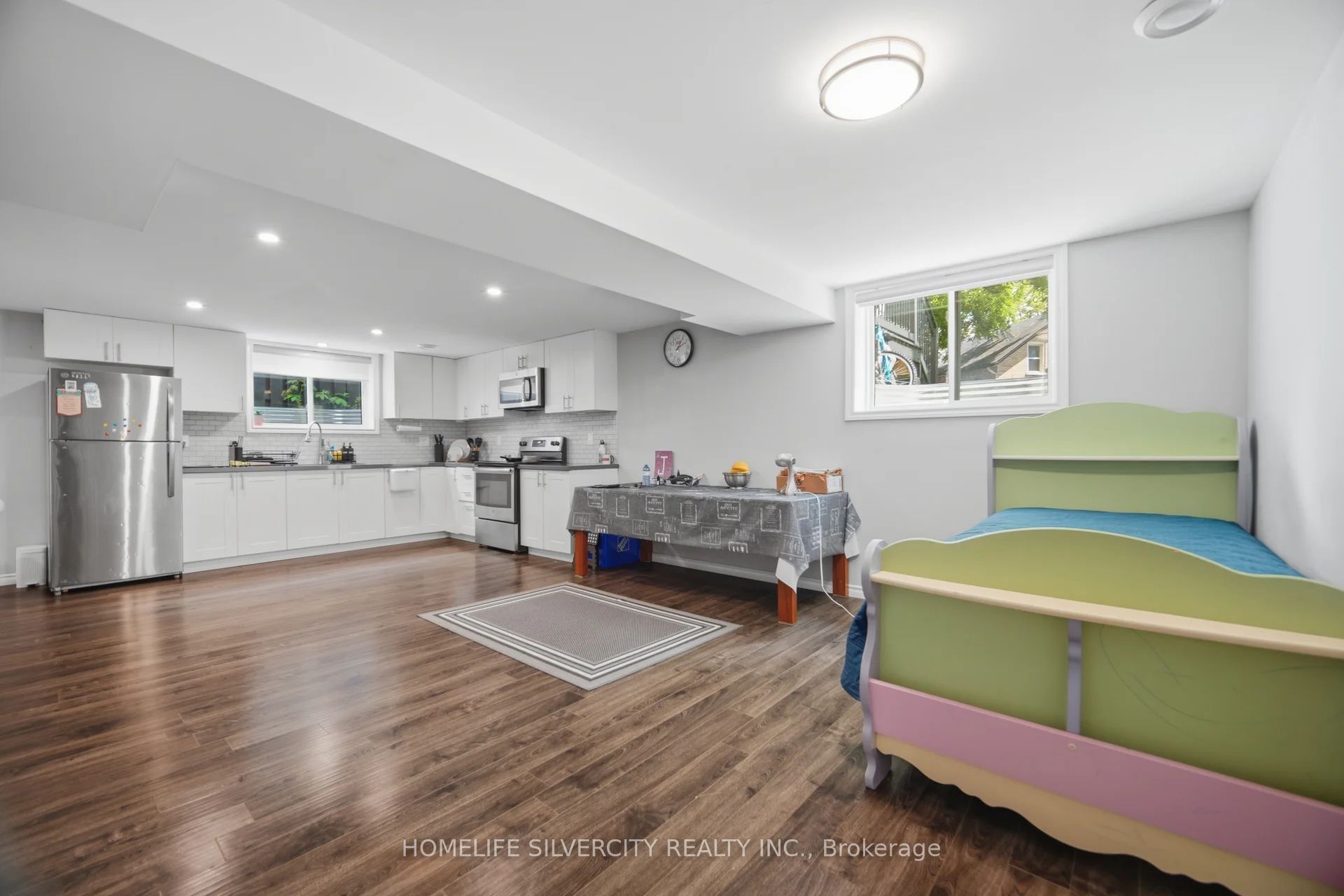 165 St Andrews Street W Property Photo 25