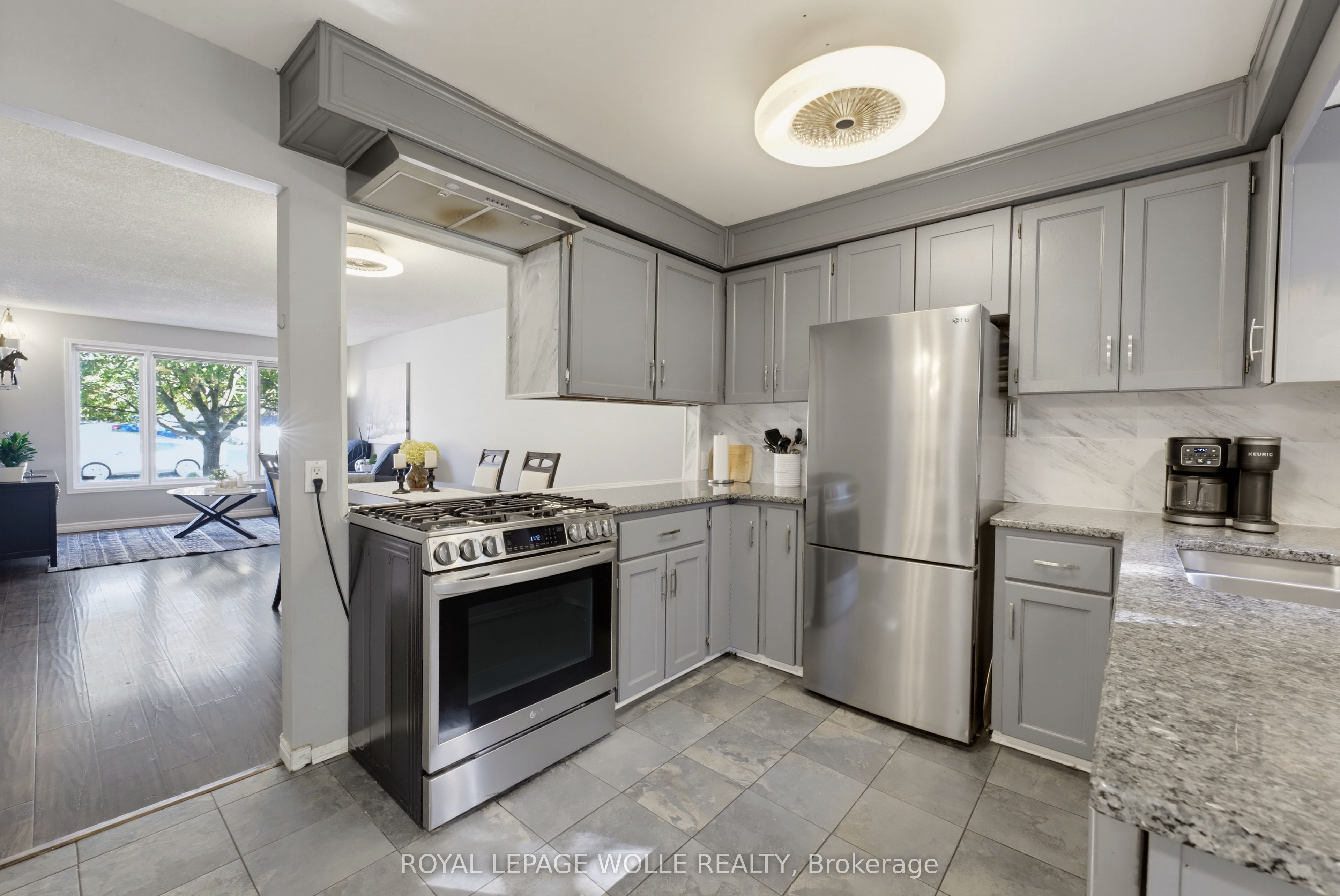 74 Stirling Macgregor Drive Property Photo 8