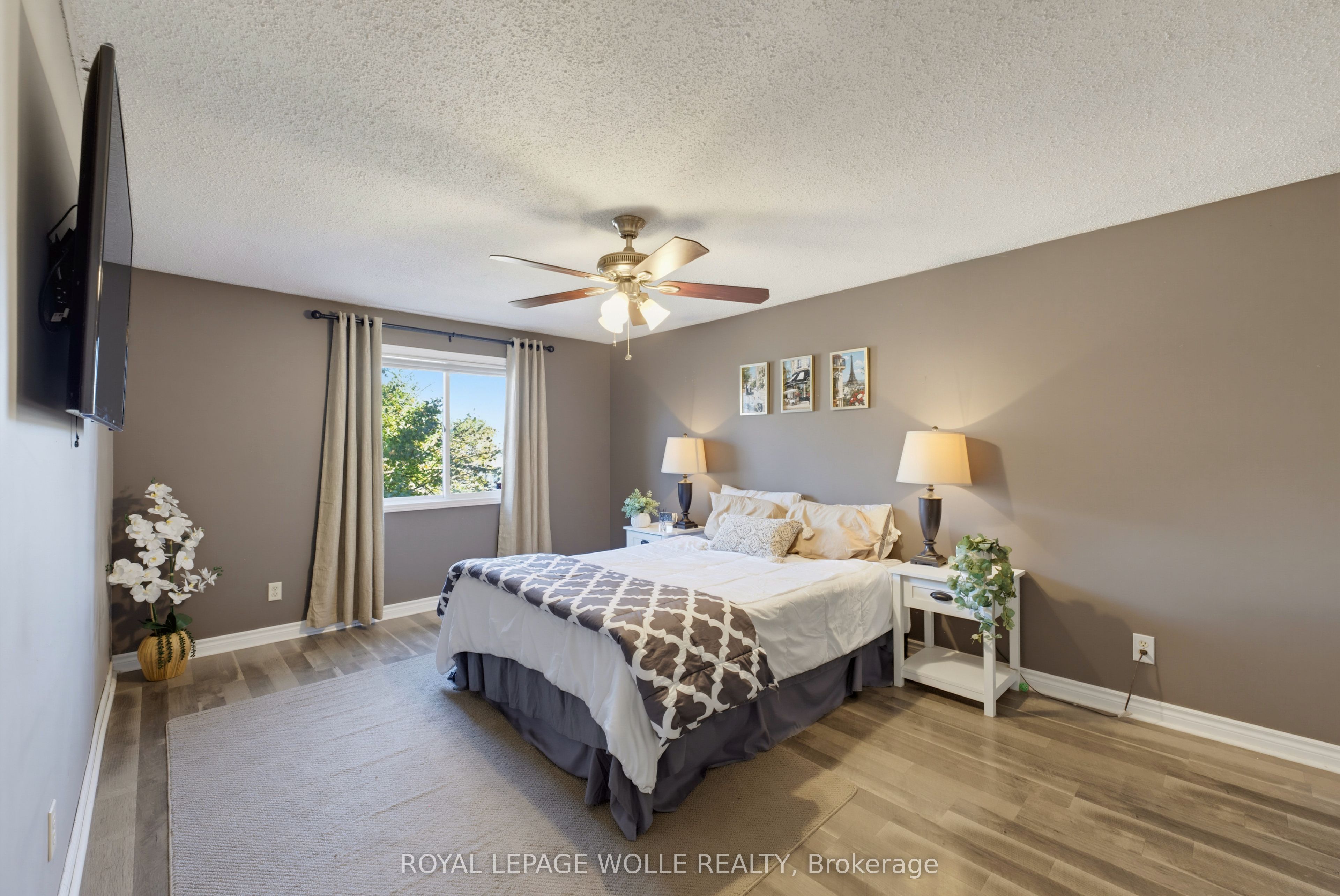 74 Stirling Macgregor Drive Property Photo 12