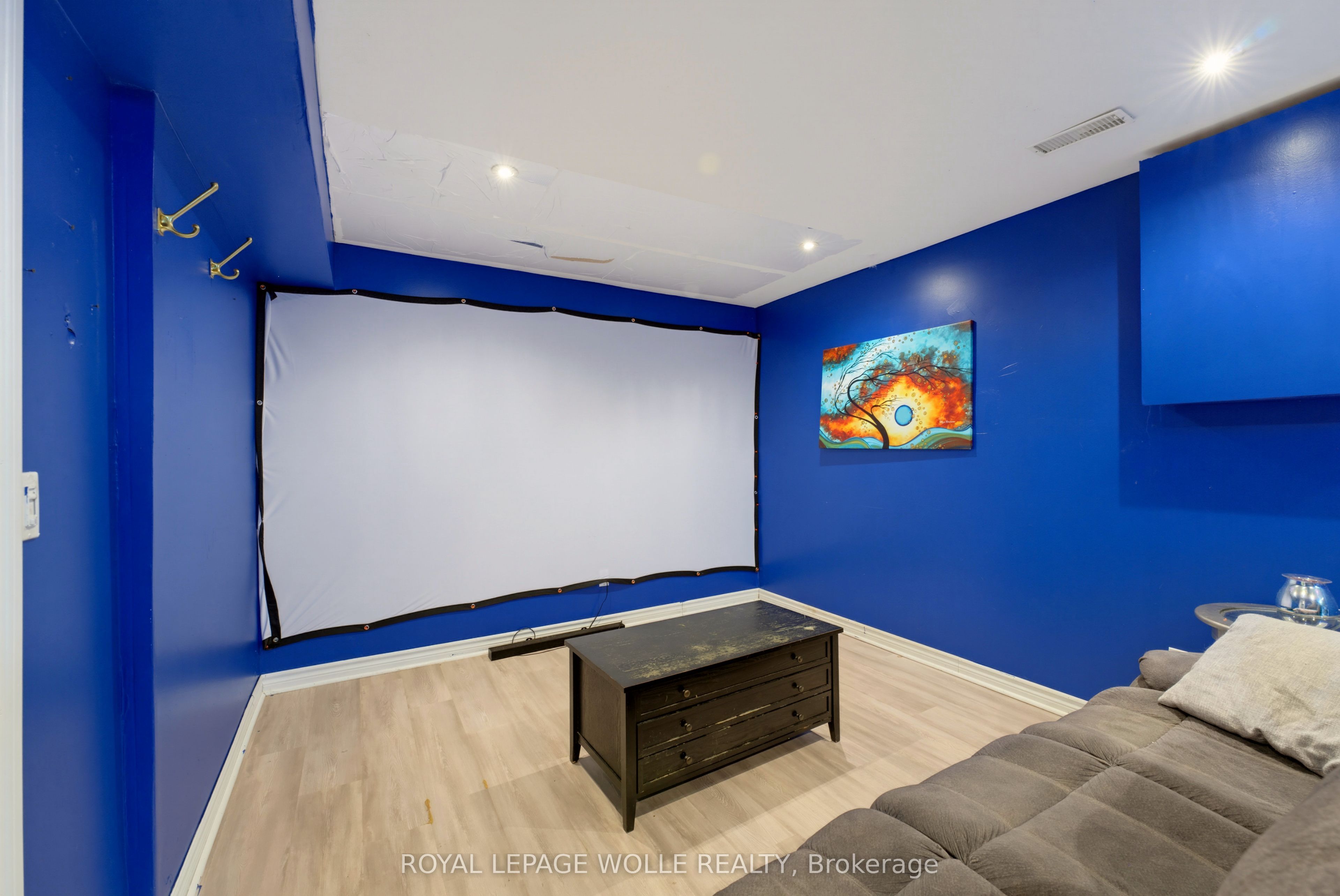 74 Stirling Macgregor Drive Property Photo 19