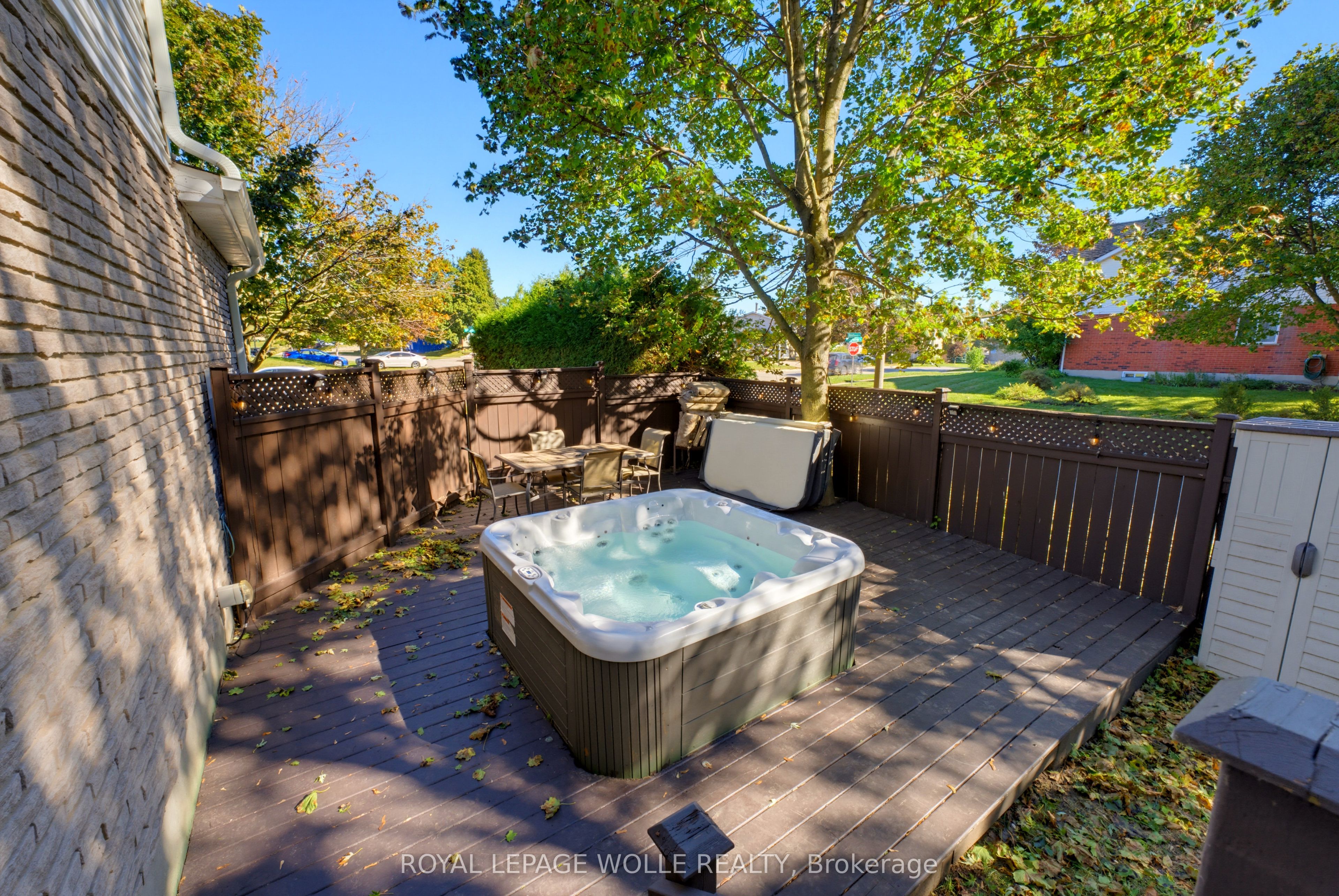 74 Stirling Macgregor Drive Property Photo 27