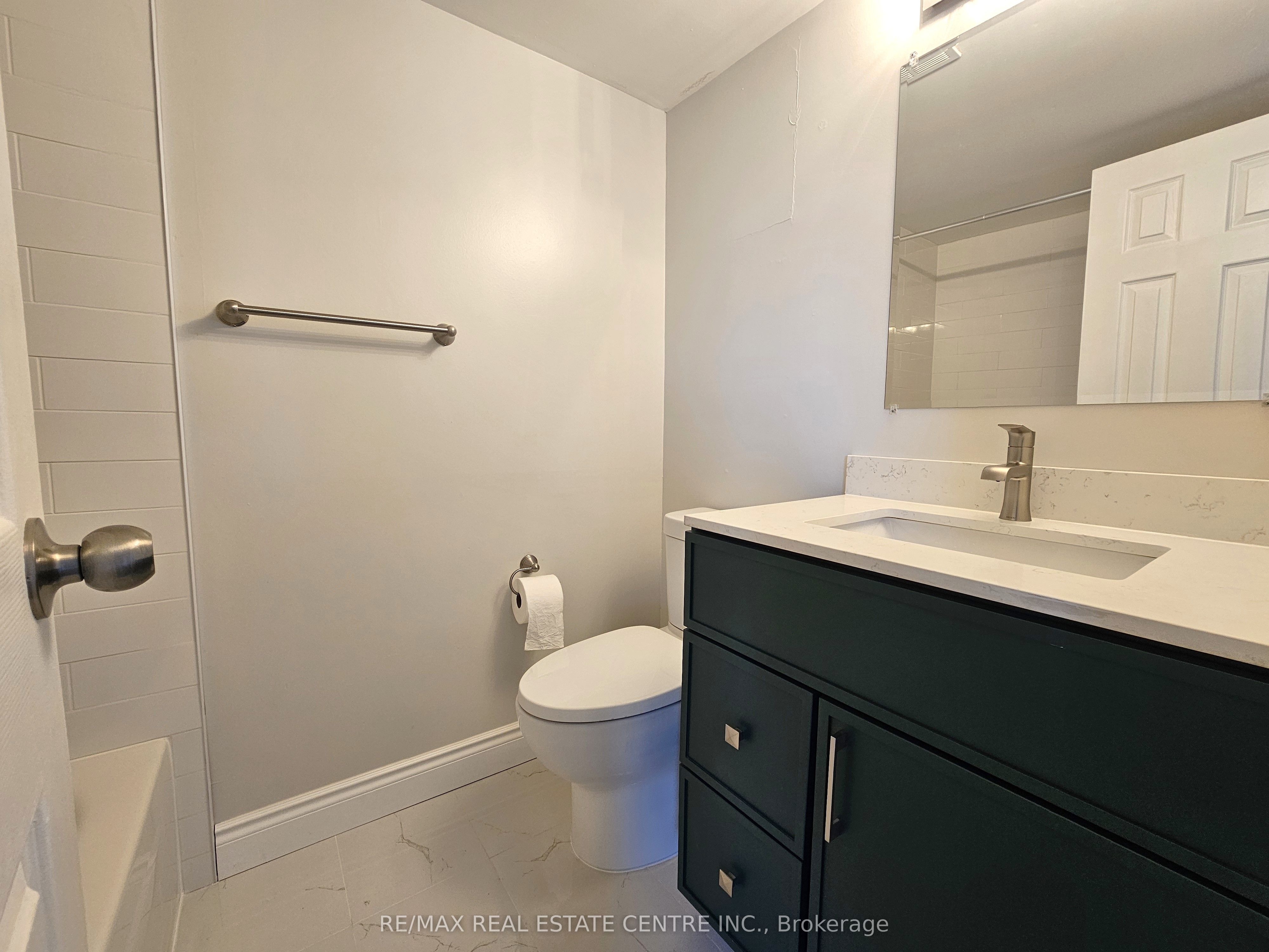 260 Sheldon Avenue N 508 Property Photo 11