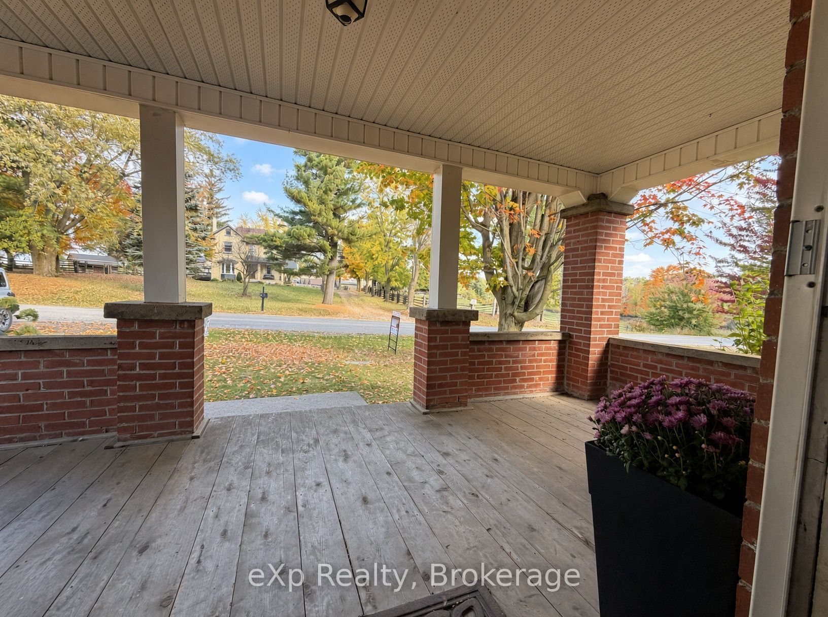 99 6 Concession Property Photo 3