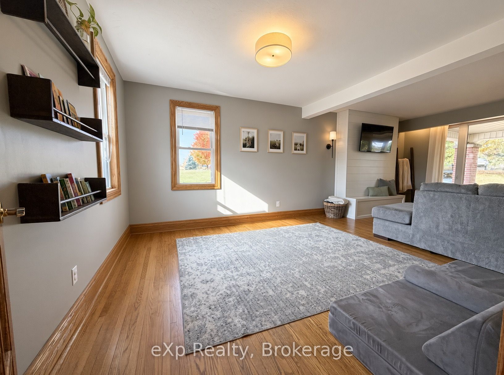 99 6 Concession Property Photo 7
