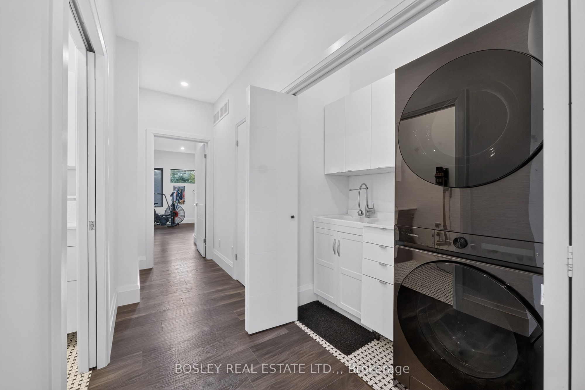 360b Martindale Road Property Photo 25