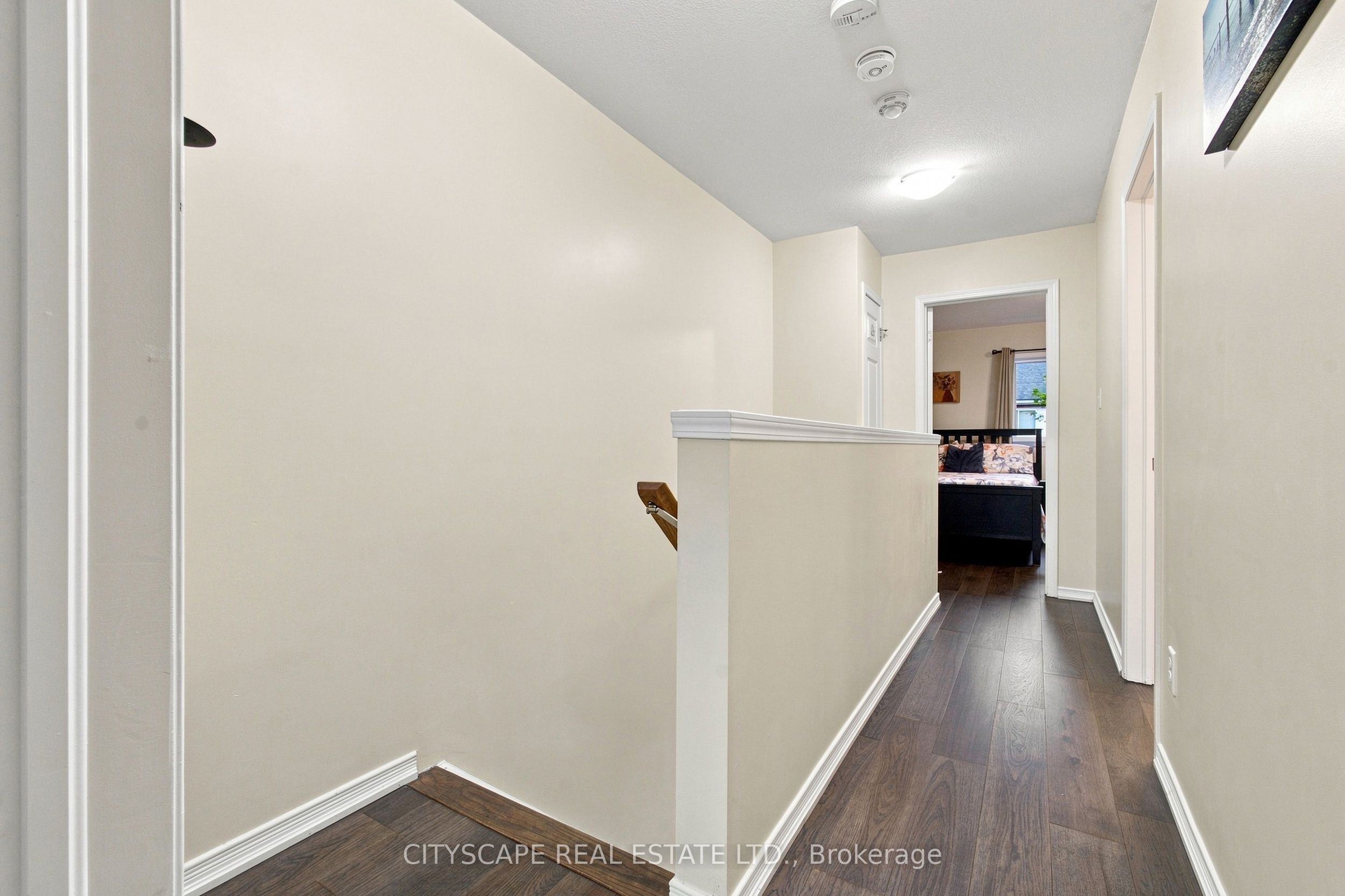 350 Dundas Street S 37 Property Photo 18