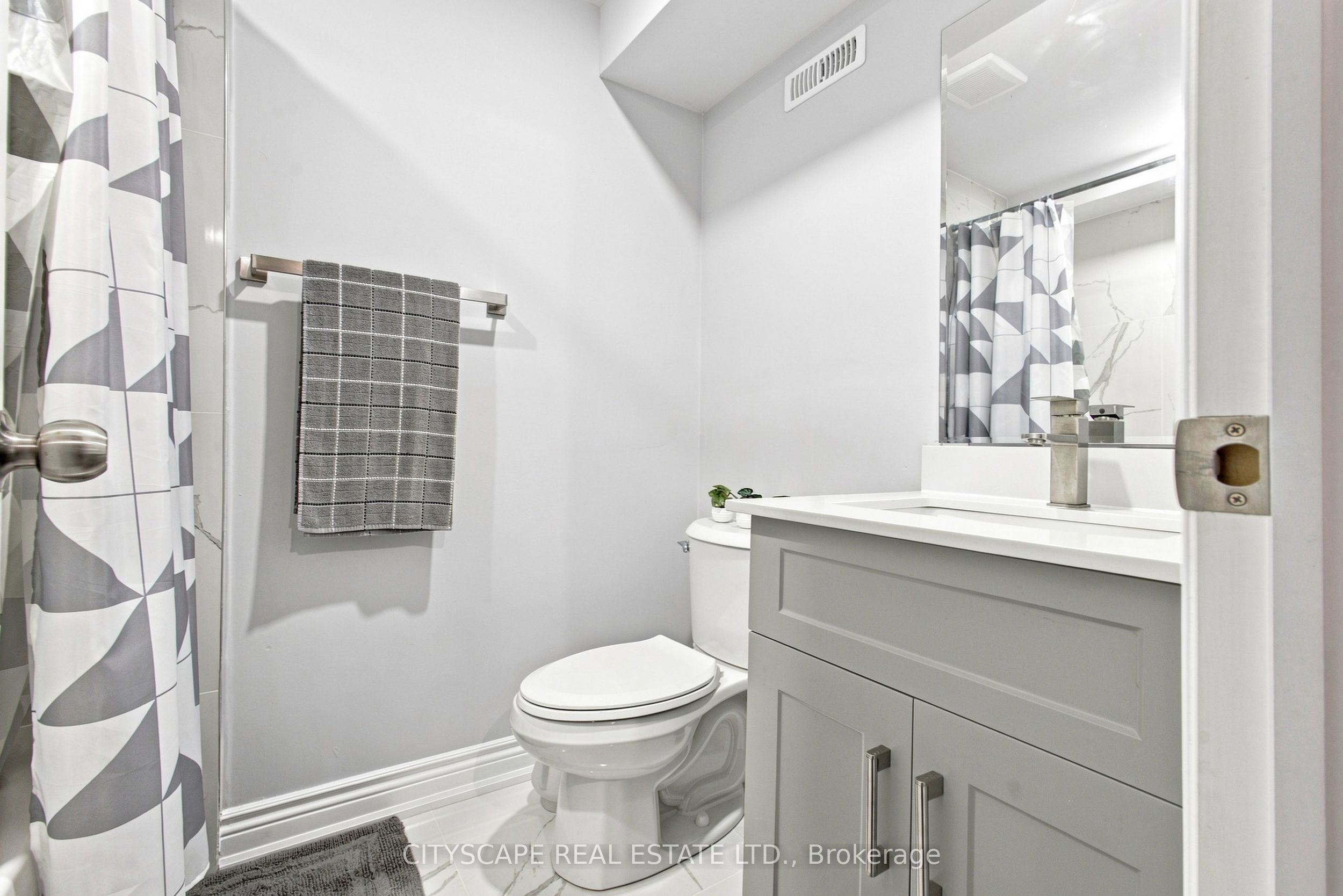 350 Dundas Street S 37 Property Photo 28