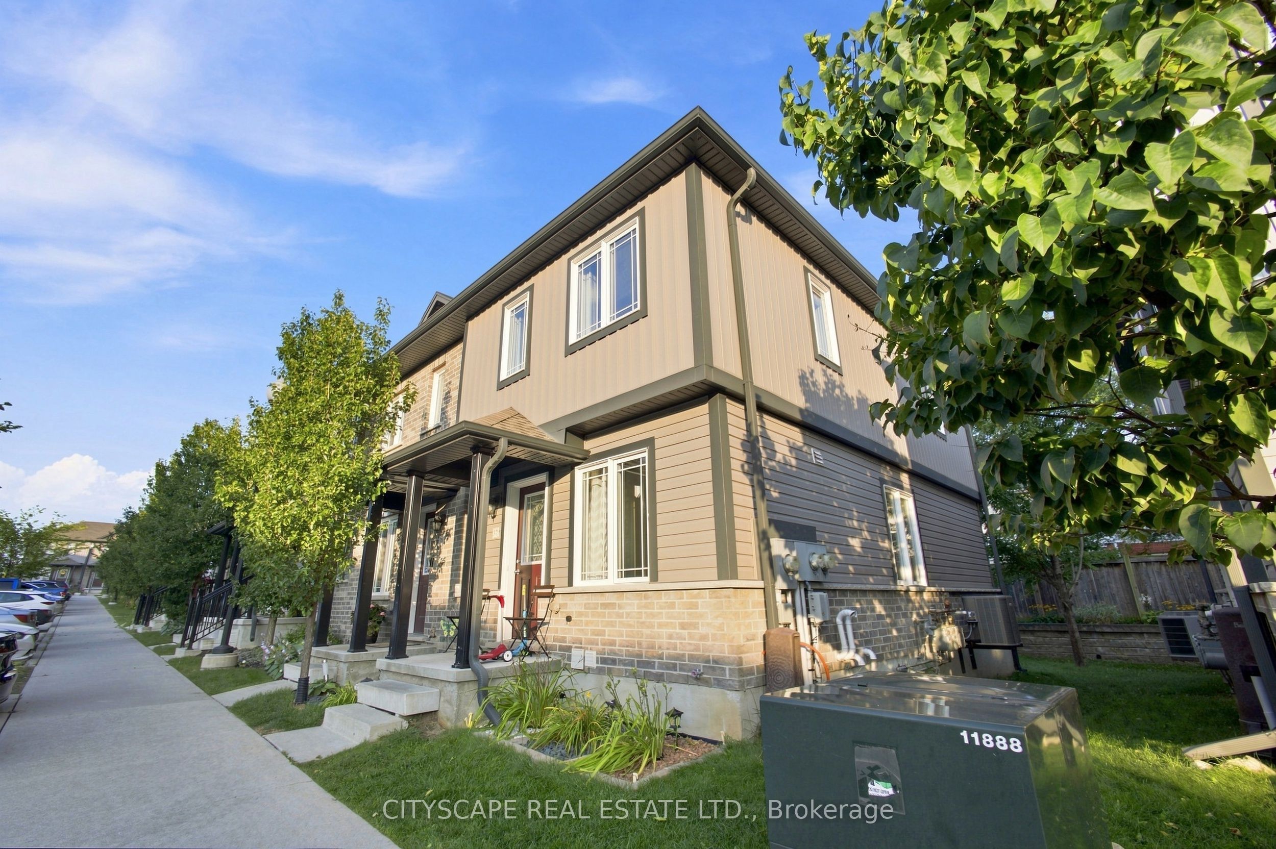 350 Dundas Street S 37 Property Photo 42