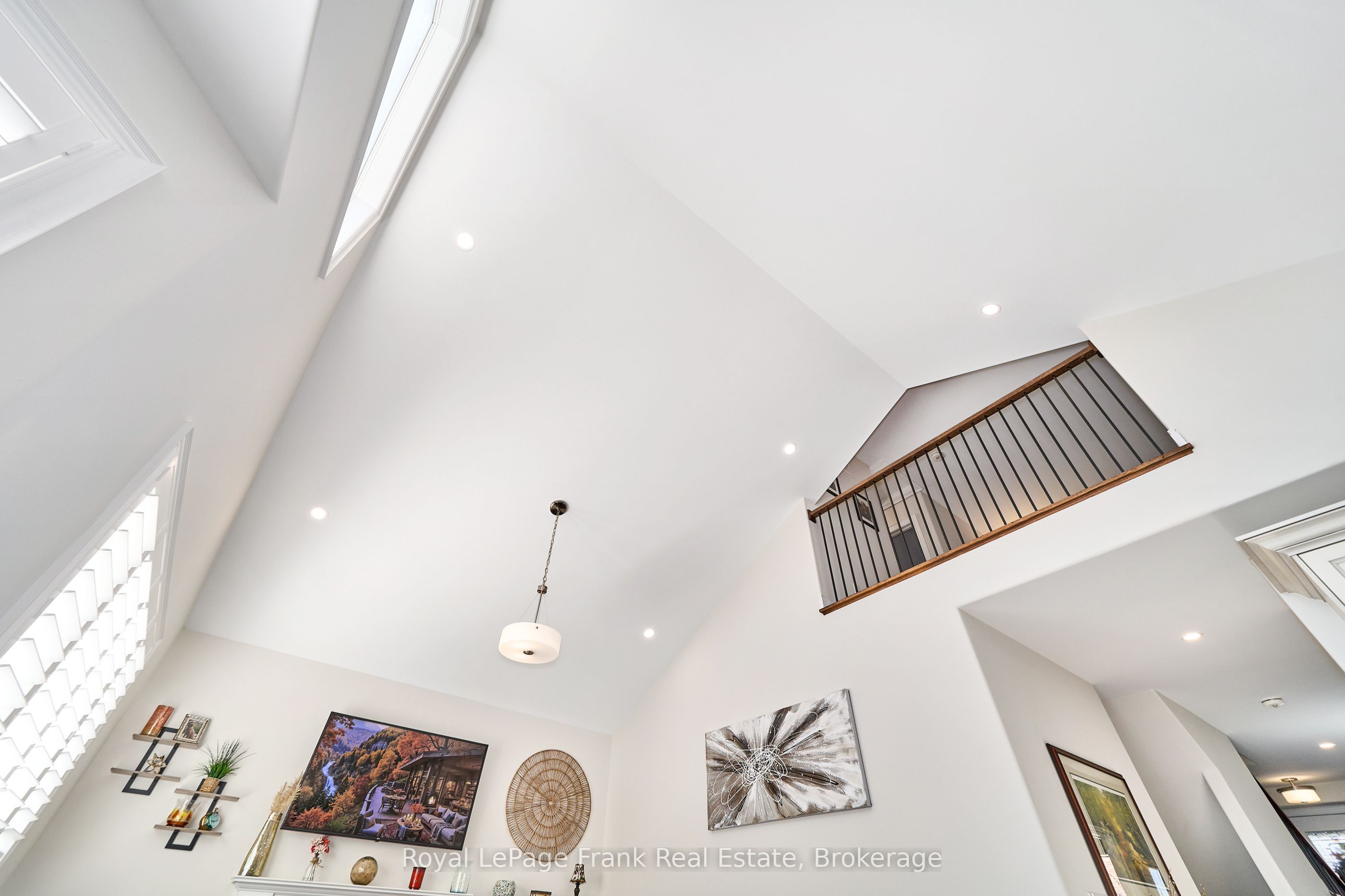 11 Drummond Street Property Photo 19