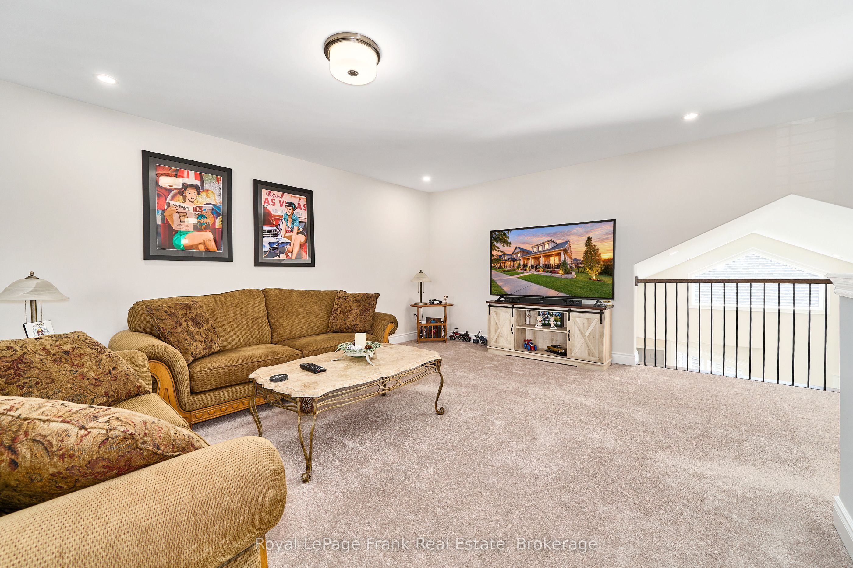 11 Drummond Street Property Photo 22