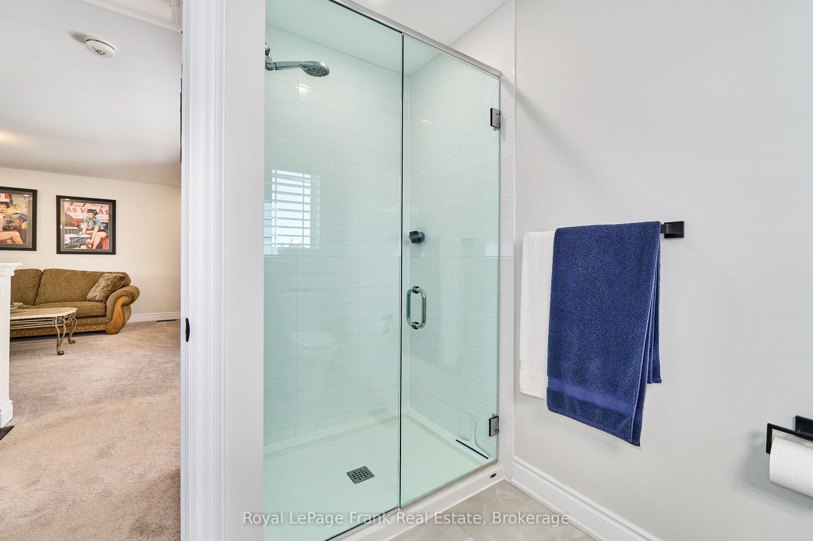 11 Drummond Street Property Photo 25