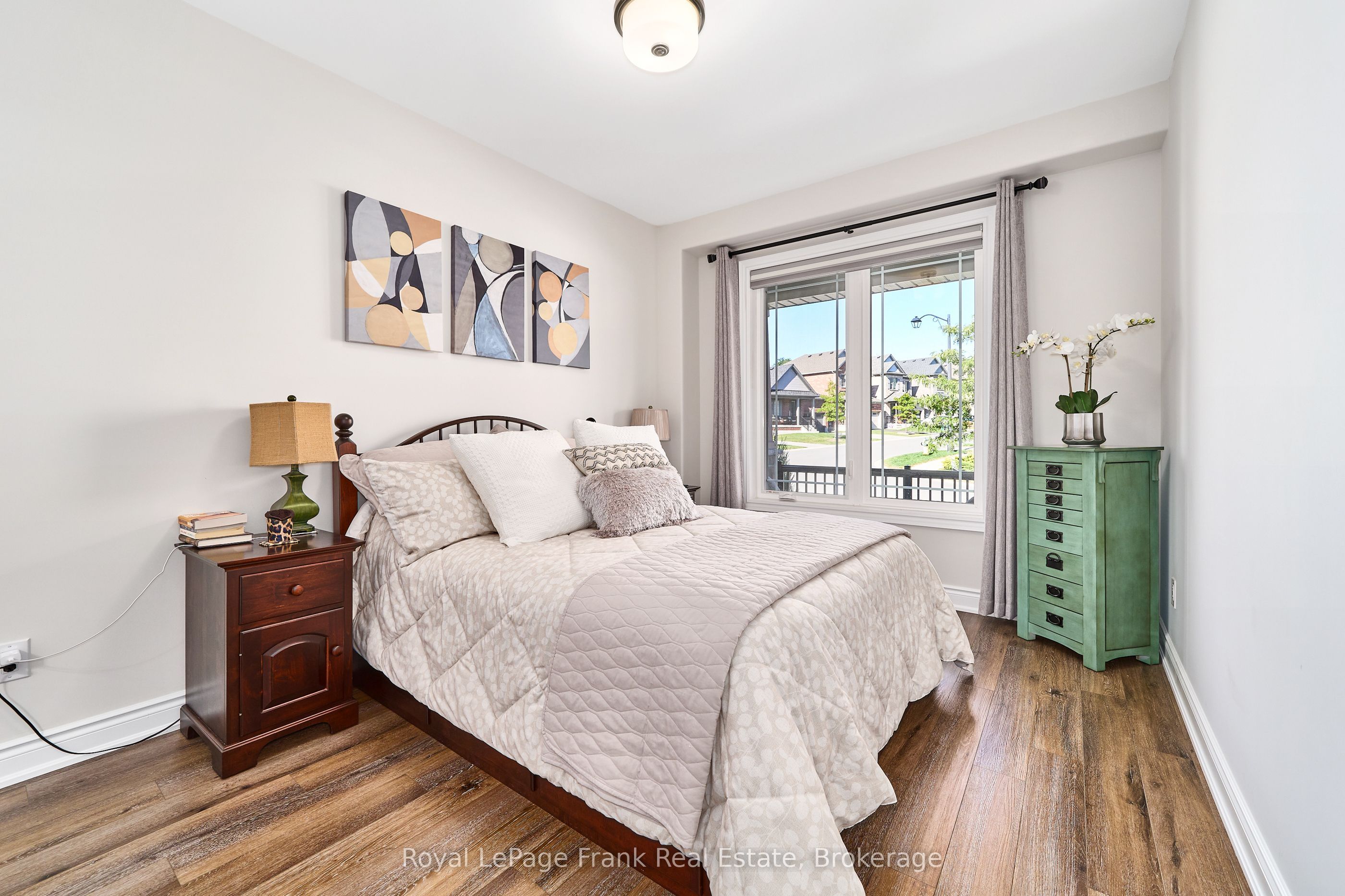 11 Drummond Street Property Photo 26