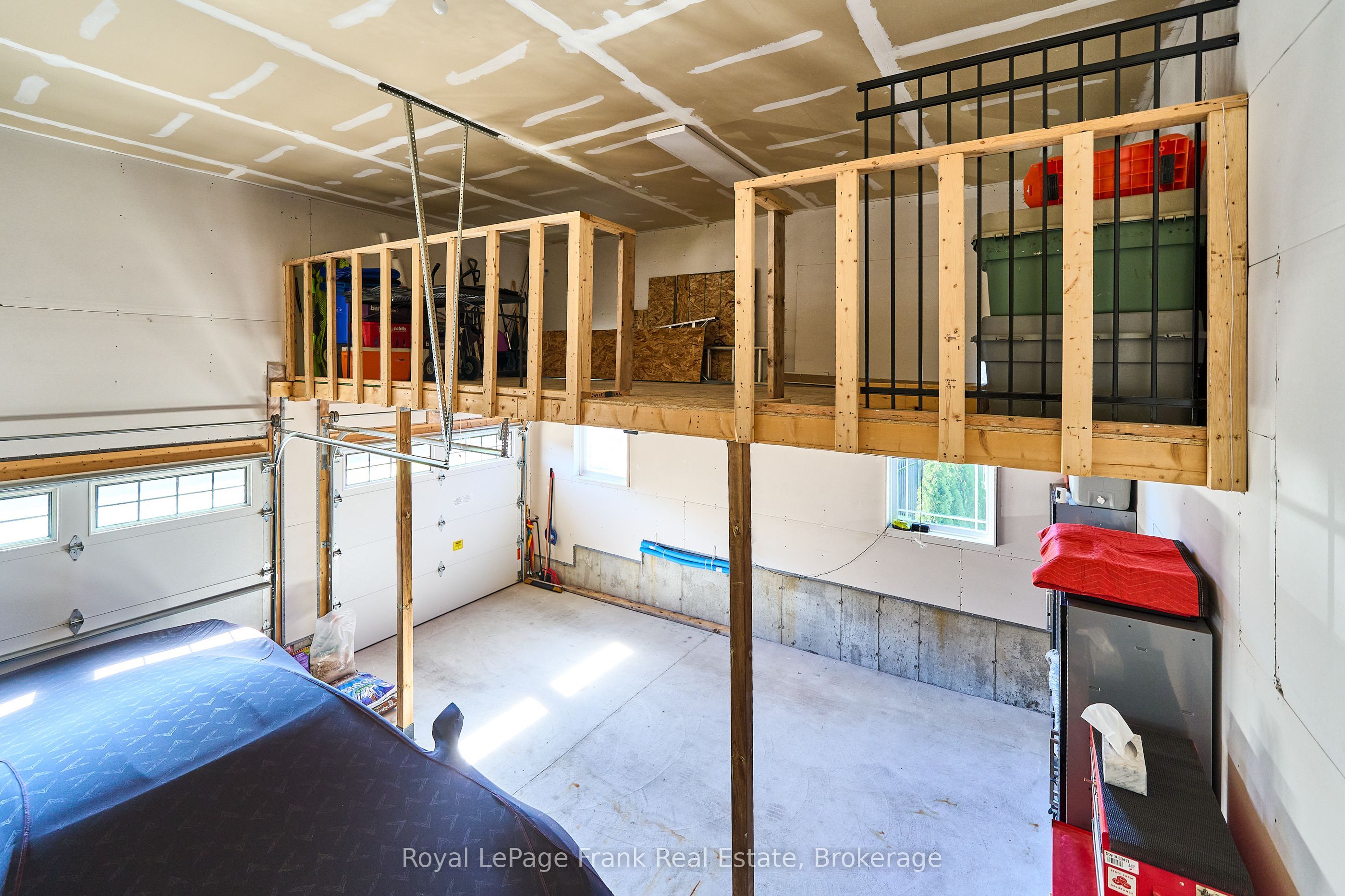 11 Drummond Street Property Photo 33