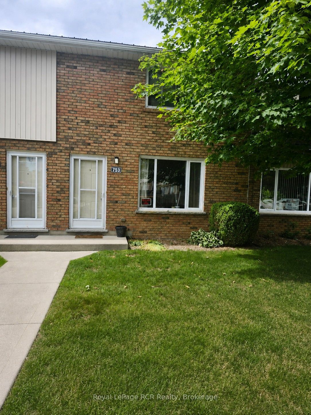 753 Walsh Street 23 Property Photo 1