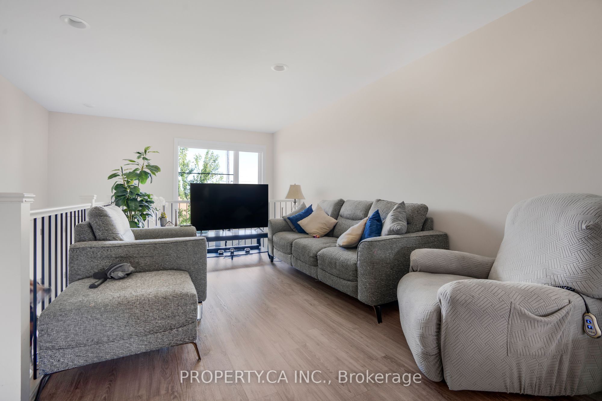 149 Howard Road Property Photo 4