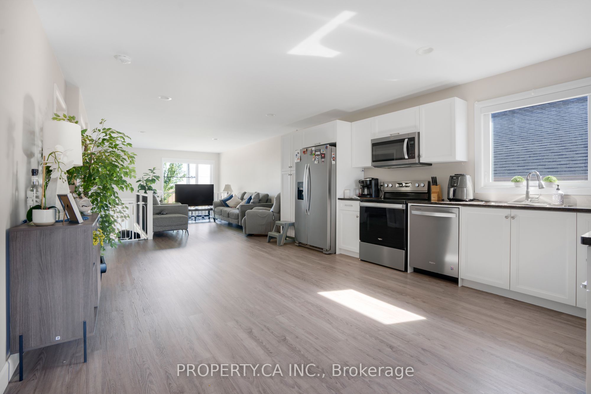 149 Howard Road Property Photo 6