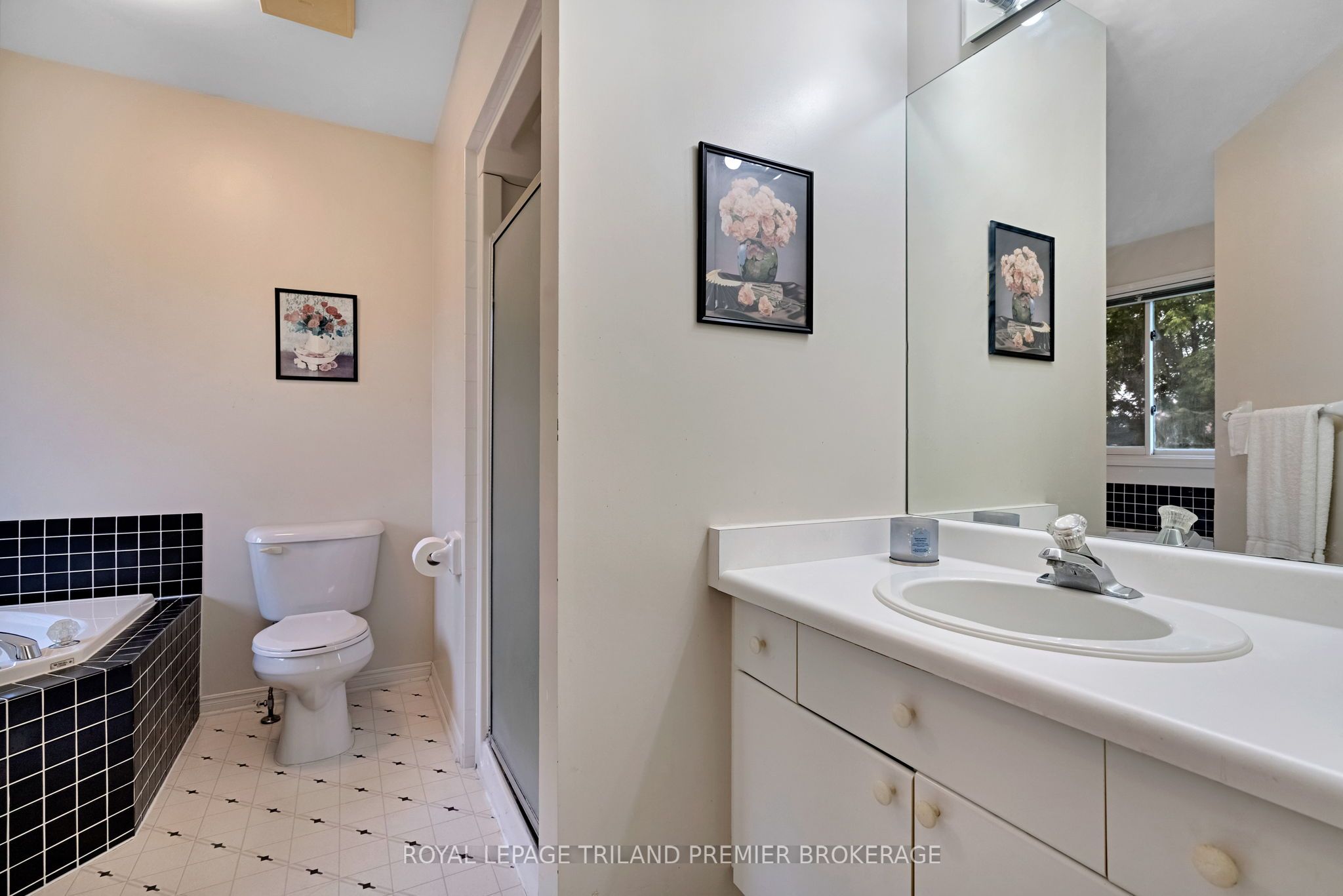 74 Napoleon Drive Property Photo 29