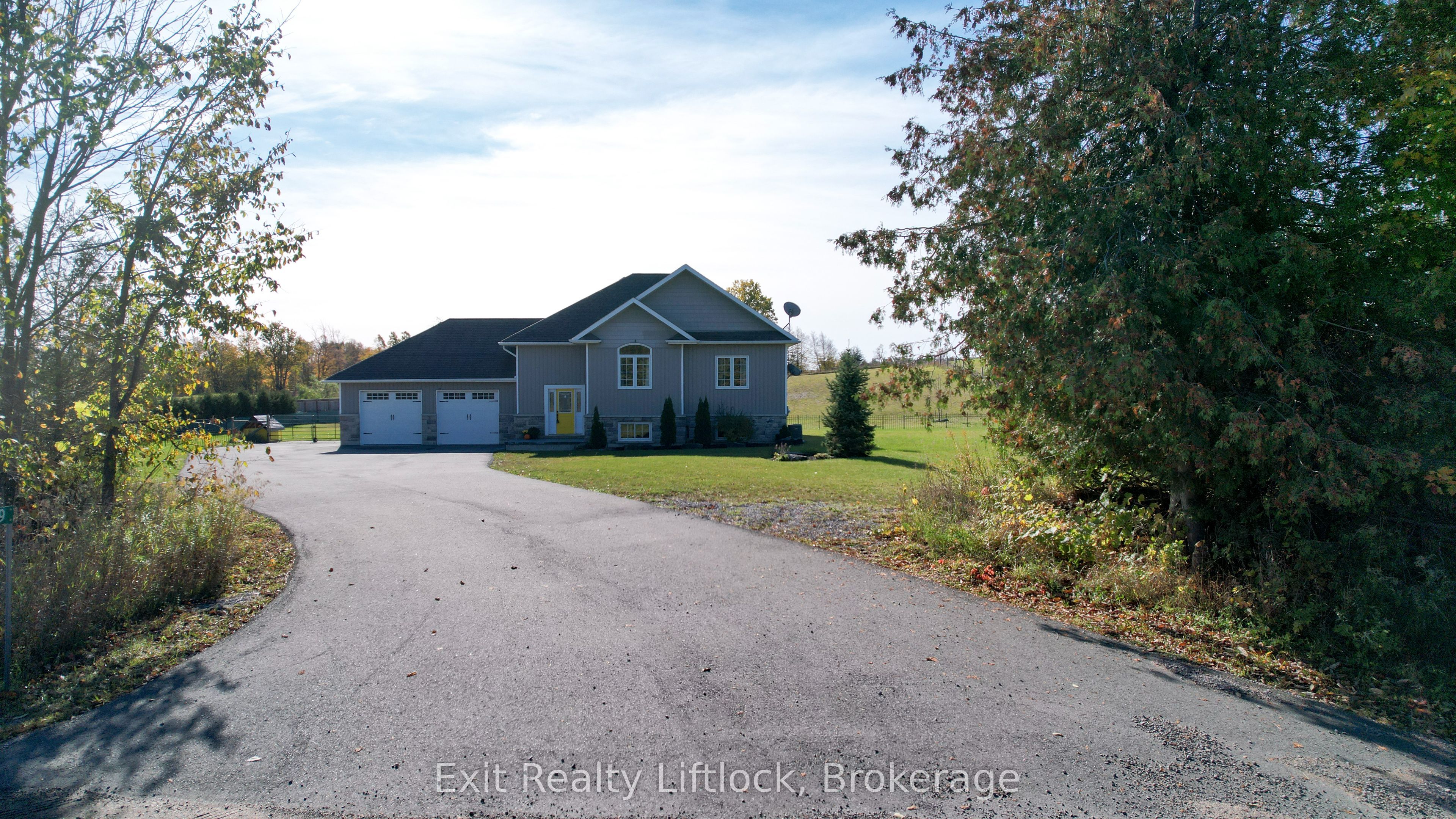 1479 Webster Road Property Photo 2